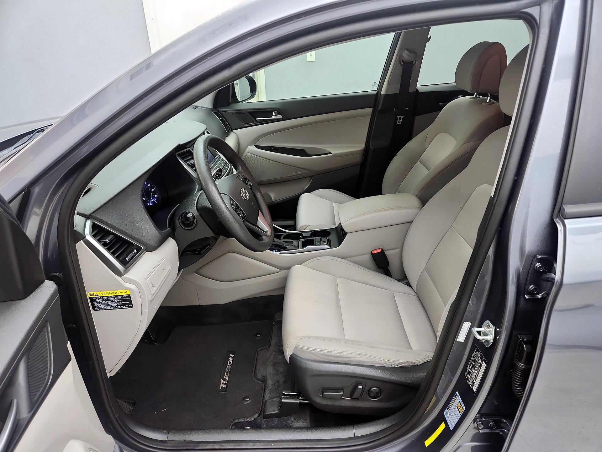 Thumbnail: 2017 Hyundai Tucson - 11