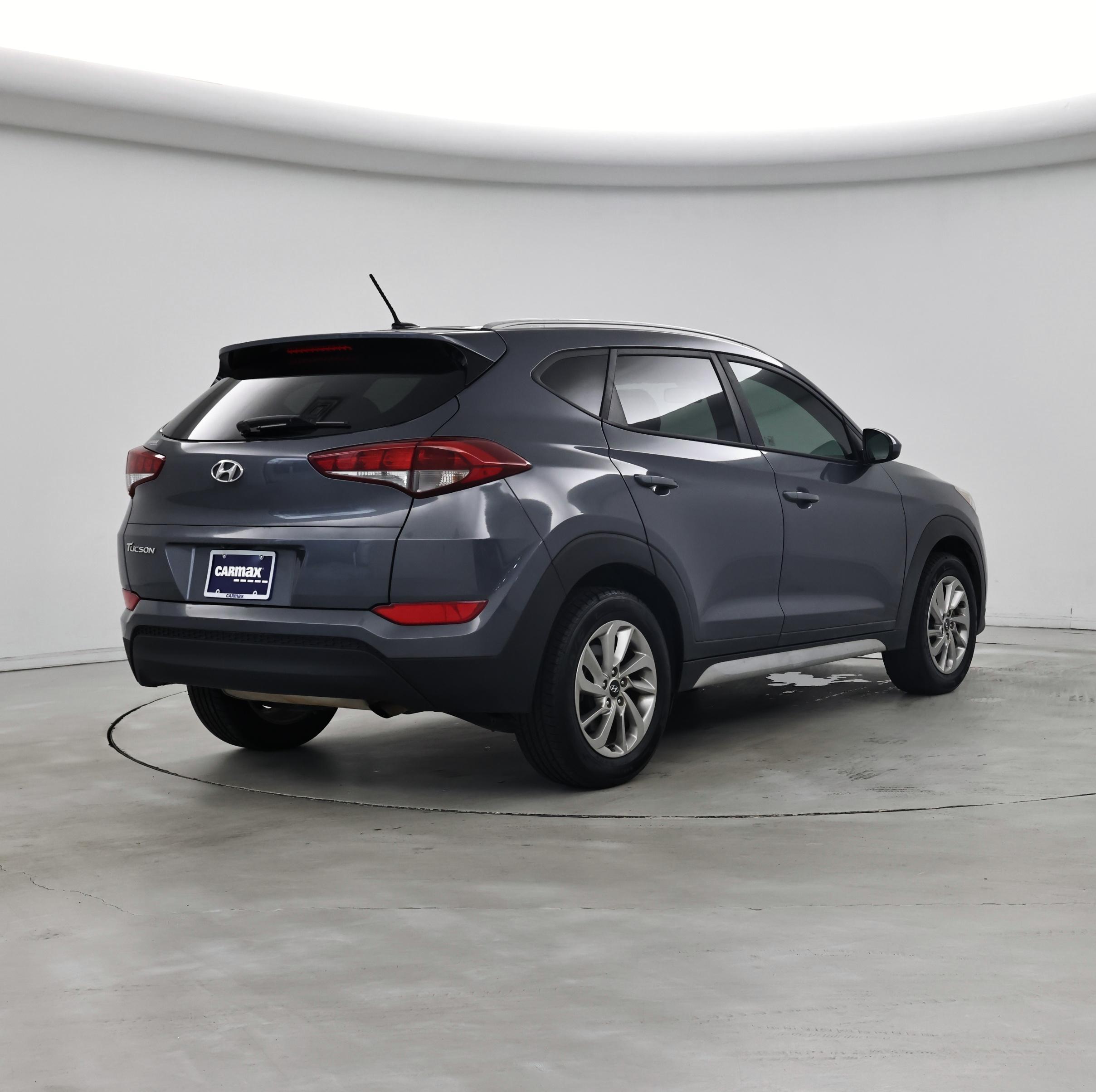 Thumbnail: 2017 Hyundai Tucson - 8