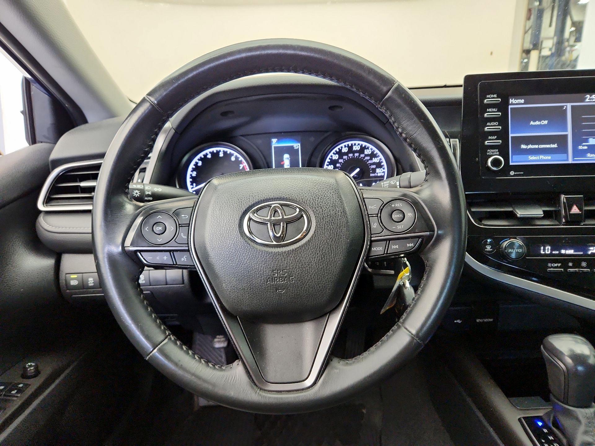 Thumbnail: 2023 Toyota Camry - 10