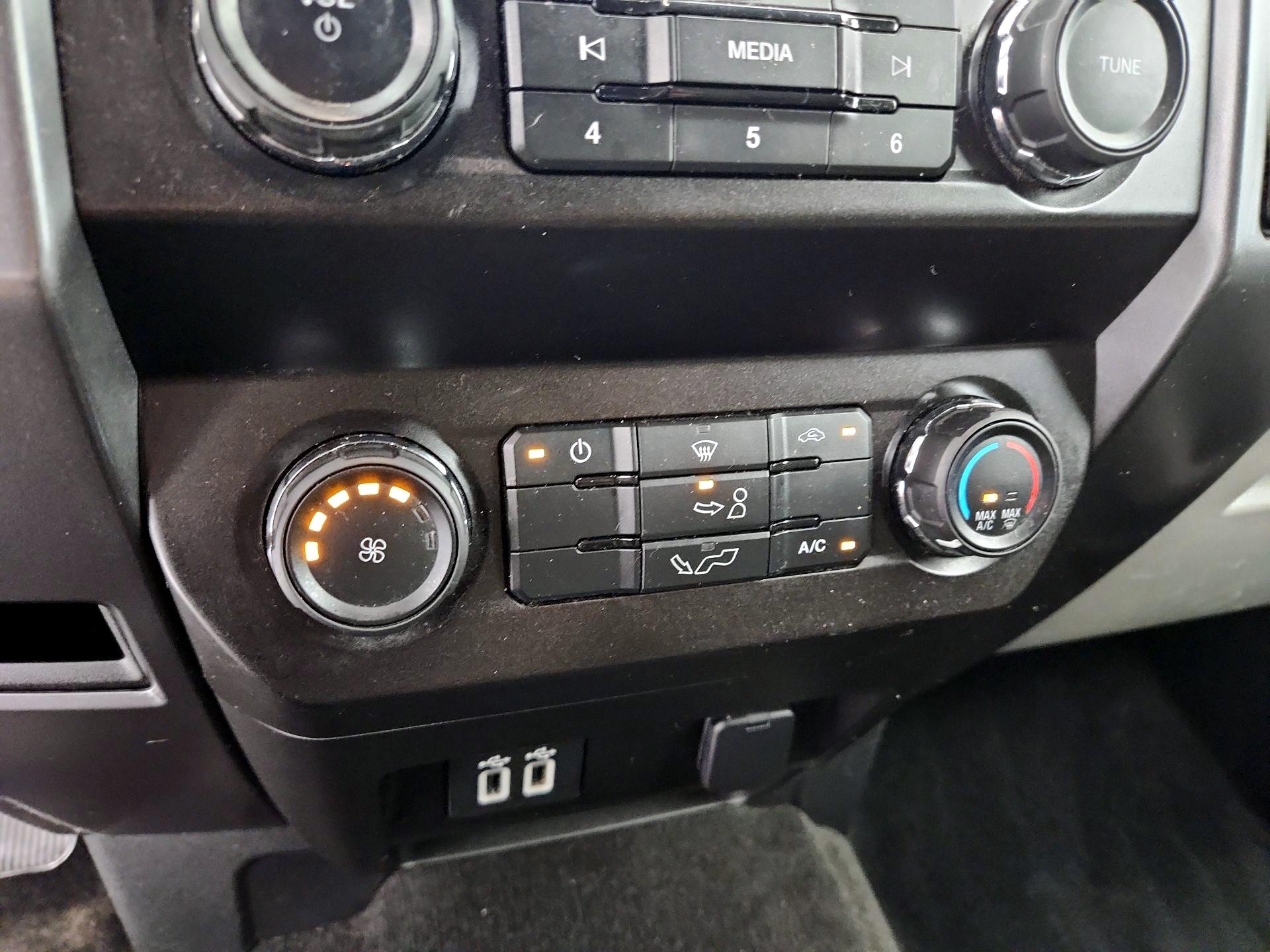 Thumbnail: 2019 Ford F-150 - 16