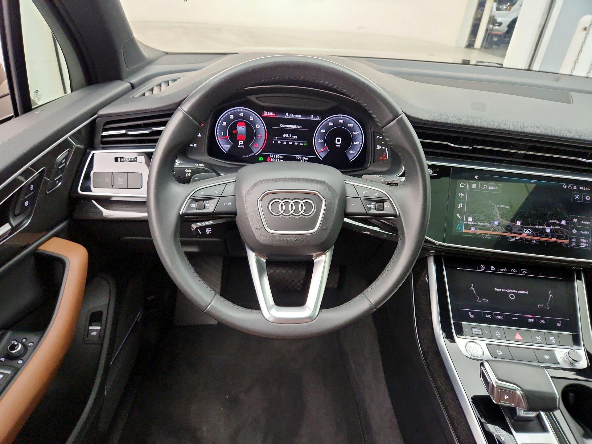 Thumbnail: 2020 Audi Q7 - 10