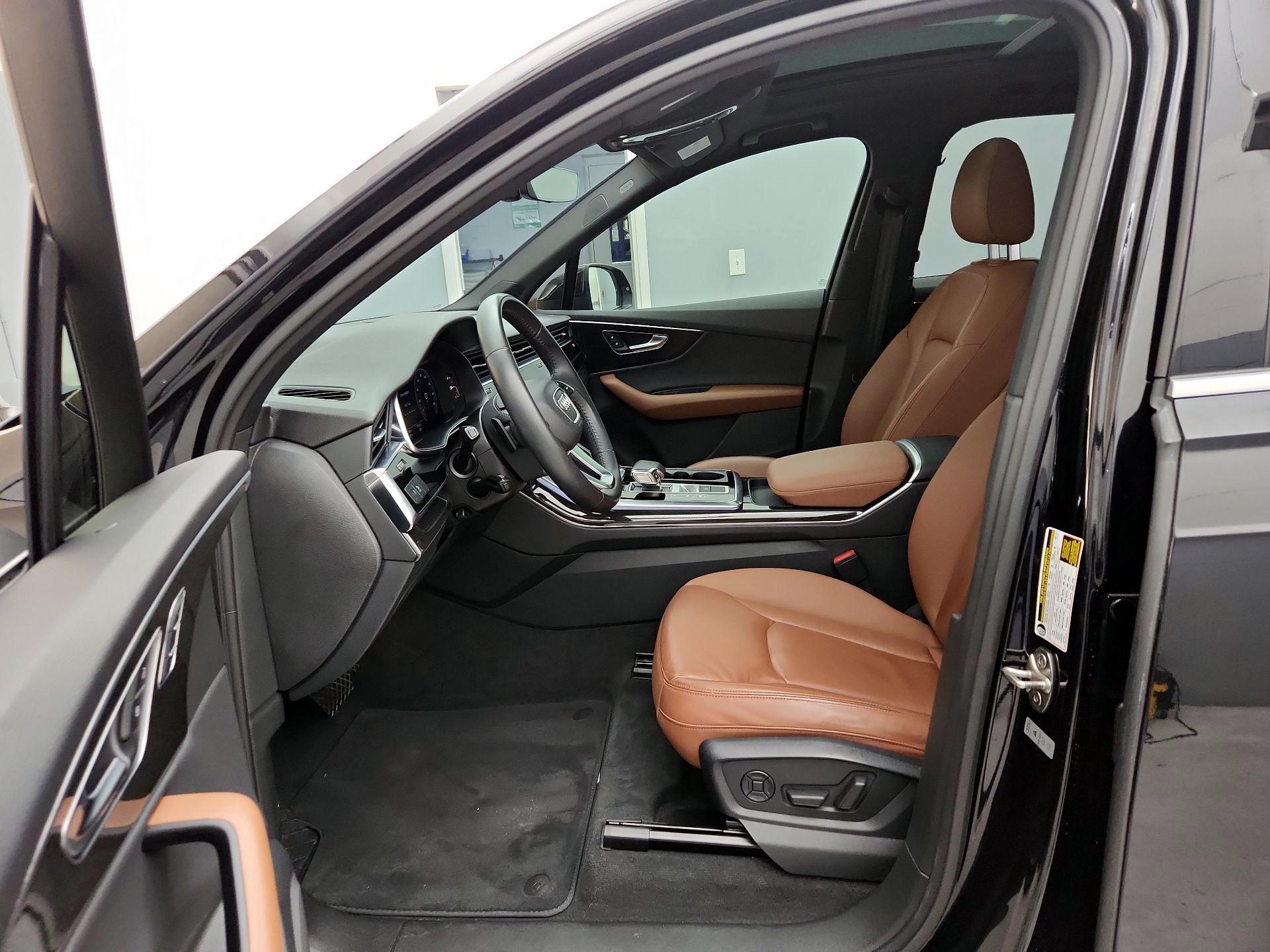 Thumbnail: 2020 Audi Q7 - 11