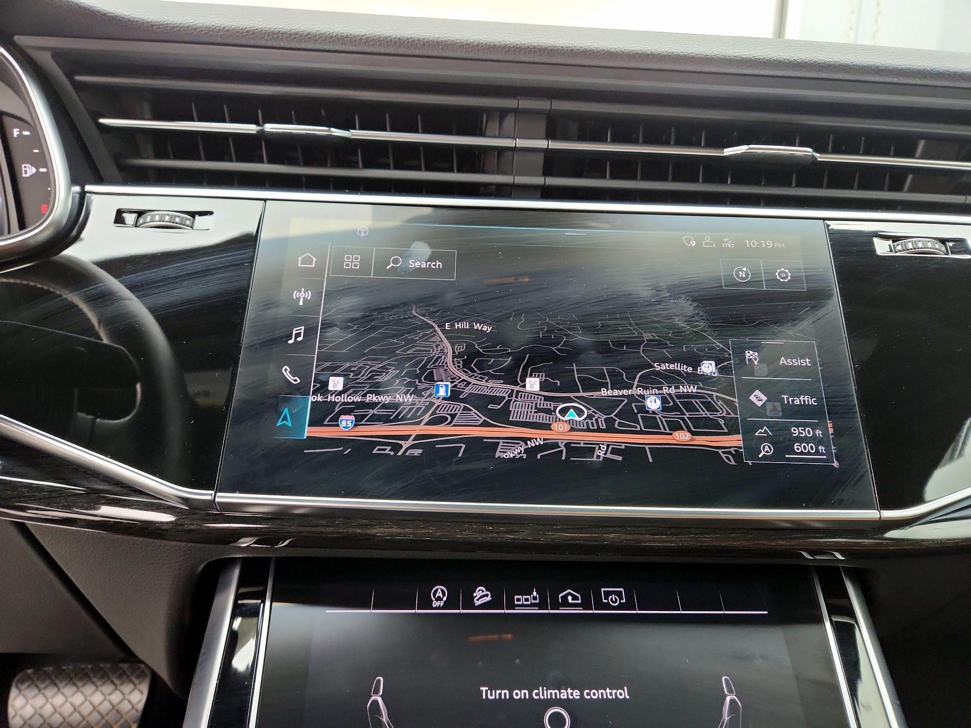 Thumbnail: 2020 Audi Q7 - 14