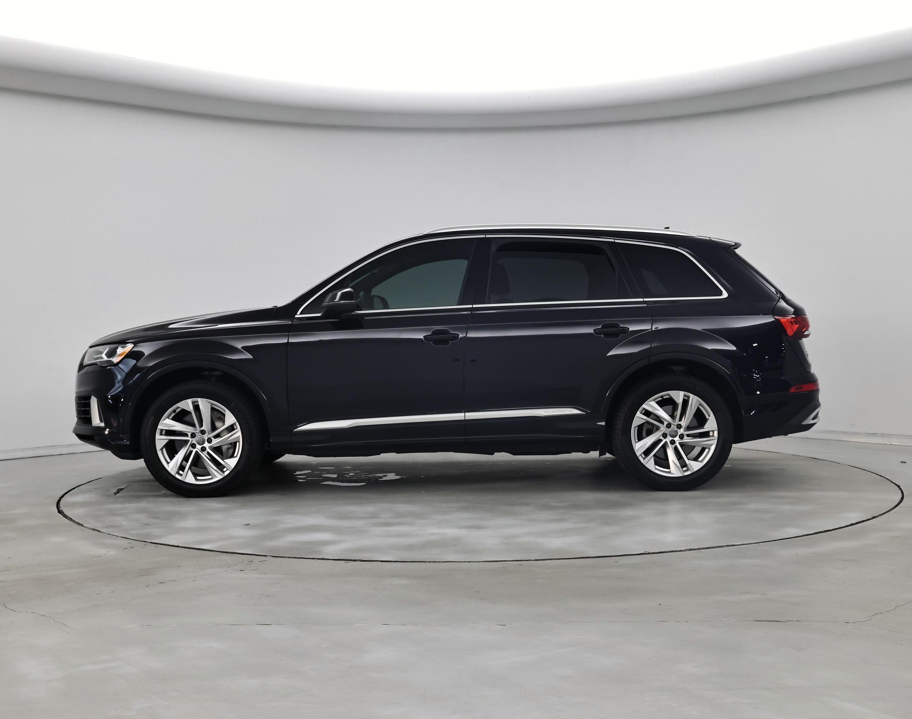 Thumbnail: 2020 Audi Q7 - 3