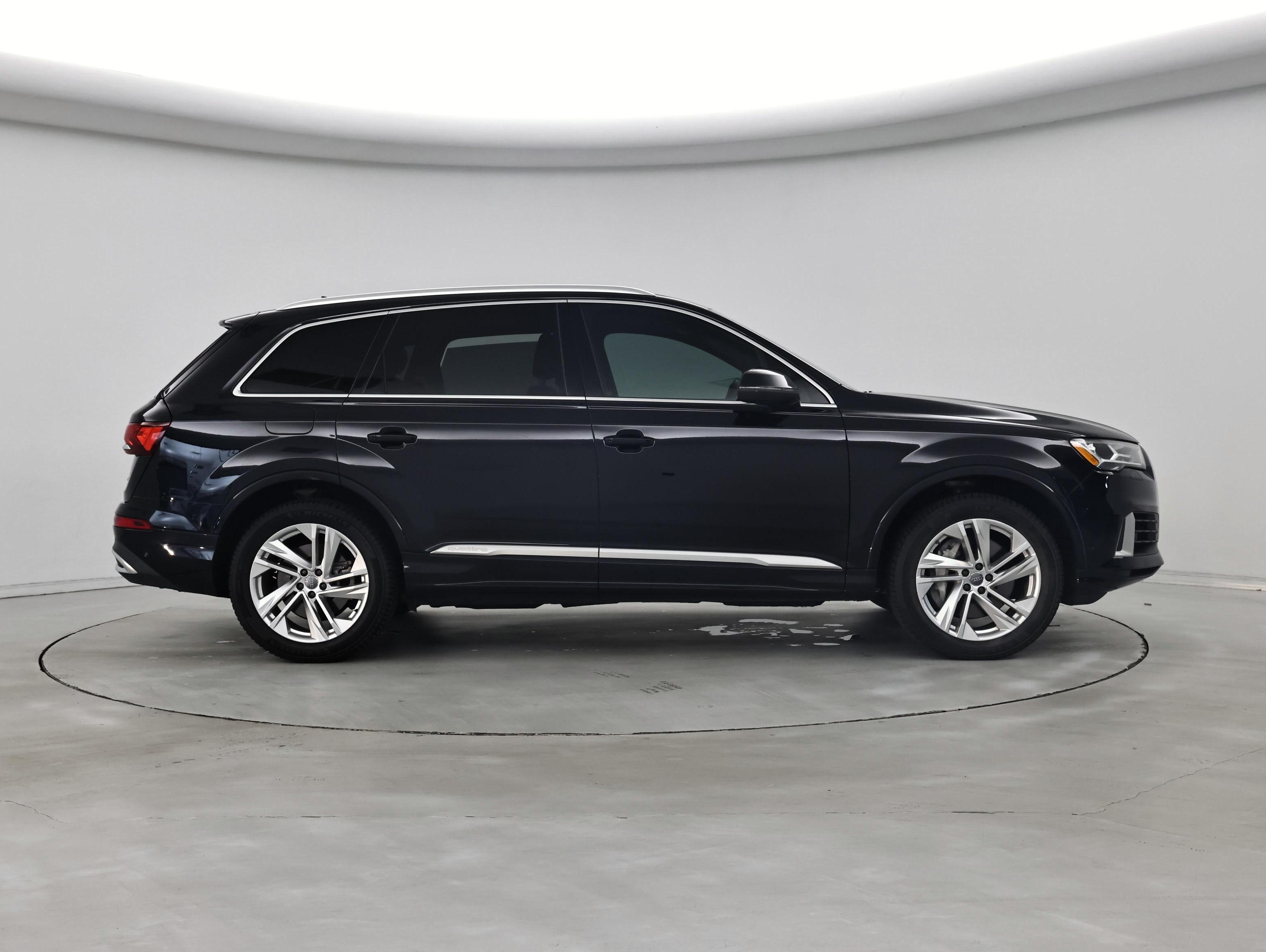 Thumbnail: 2020 Audi Q7 - 7