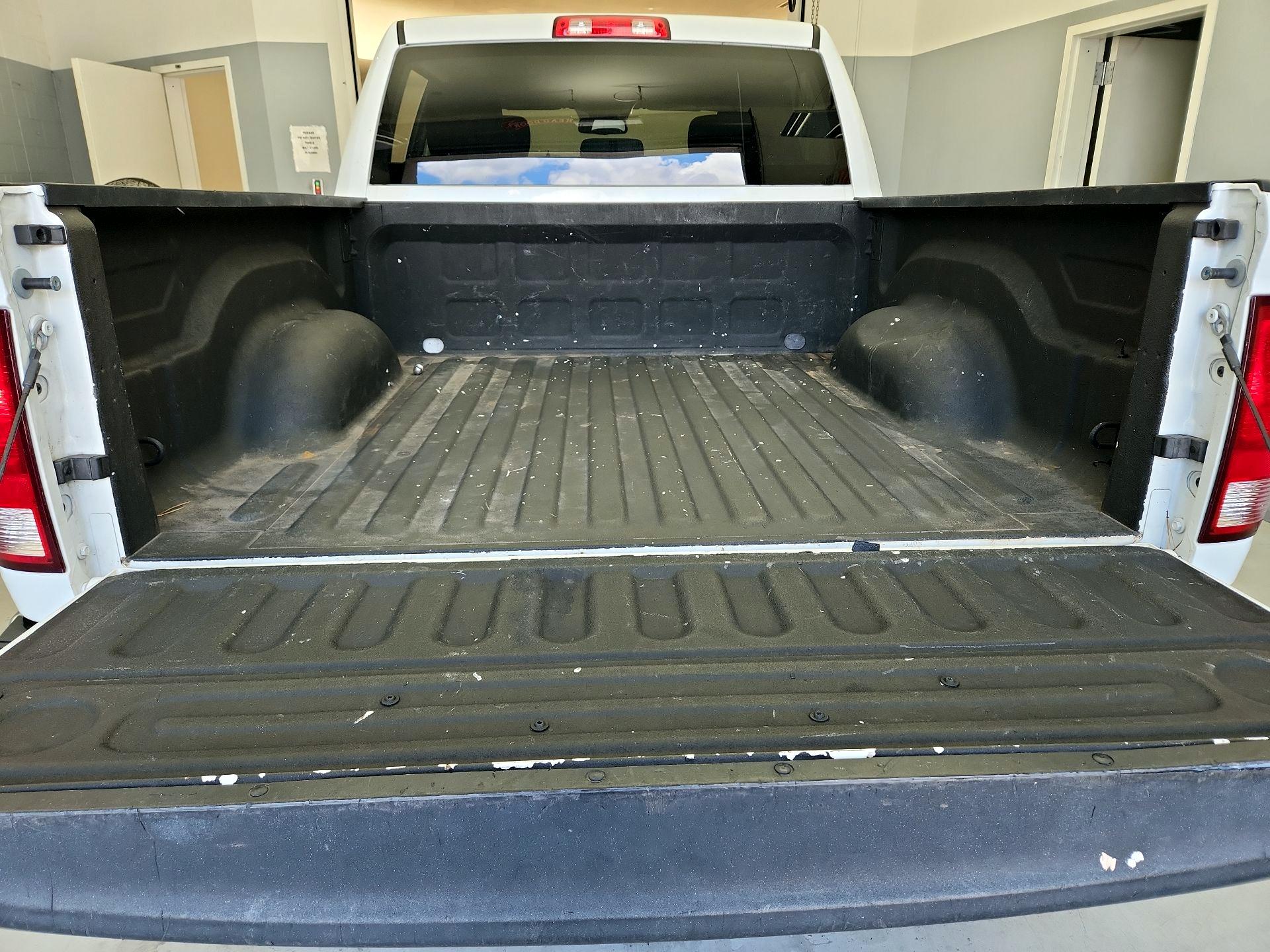 Thumbnail: 2021 RAM 1500 Classic - 19