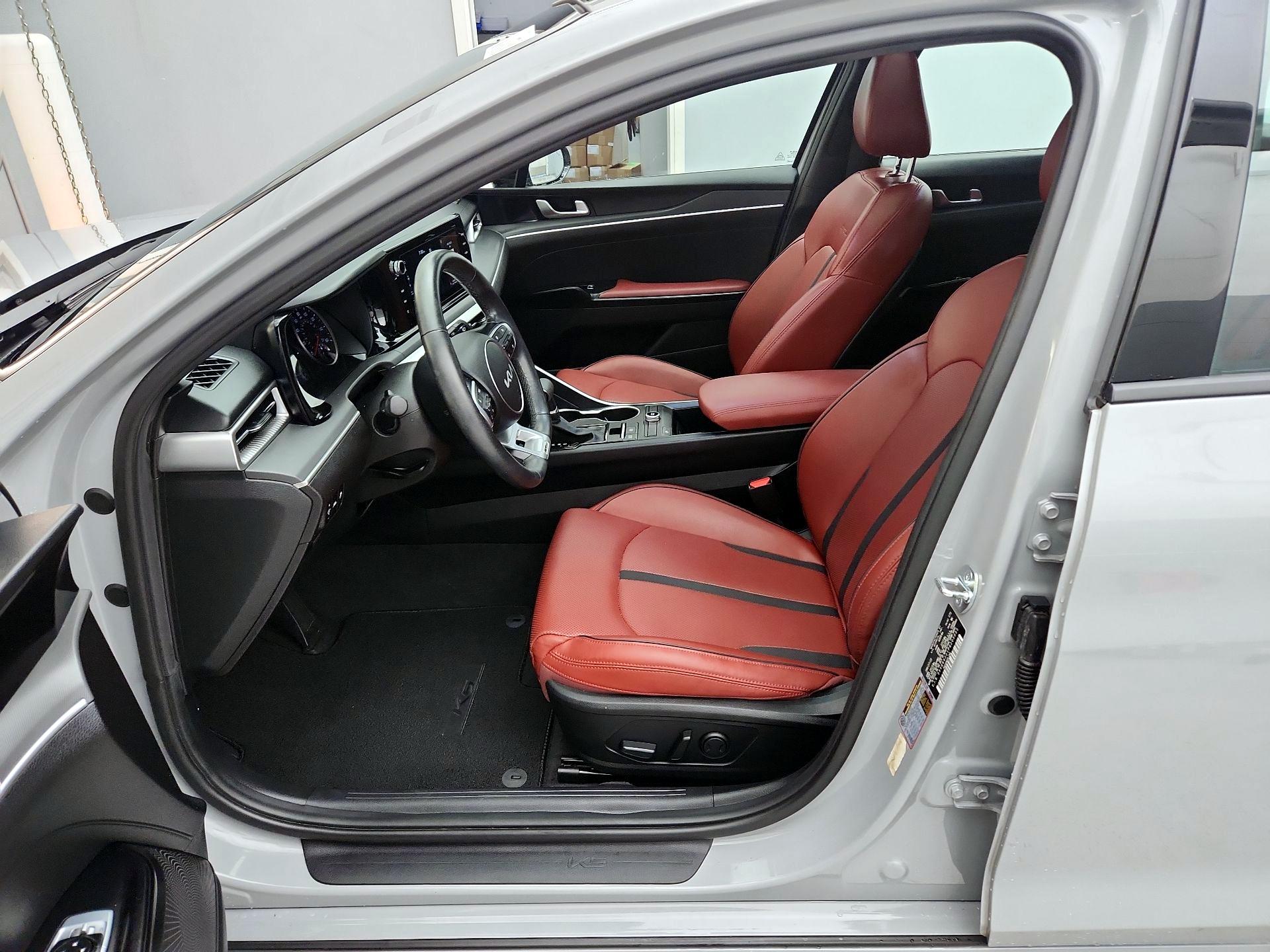 Thumbnail: 2023 Kia K5 - 11