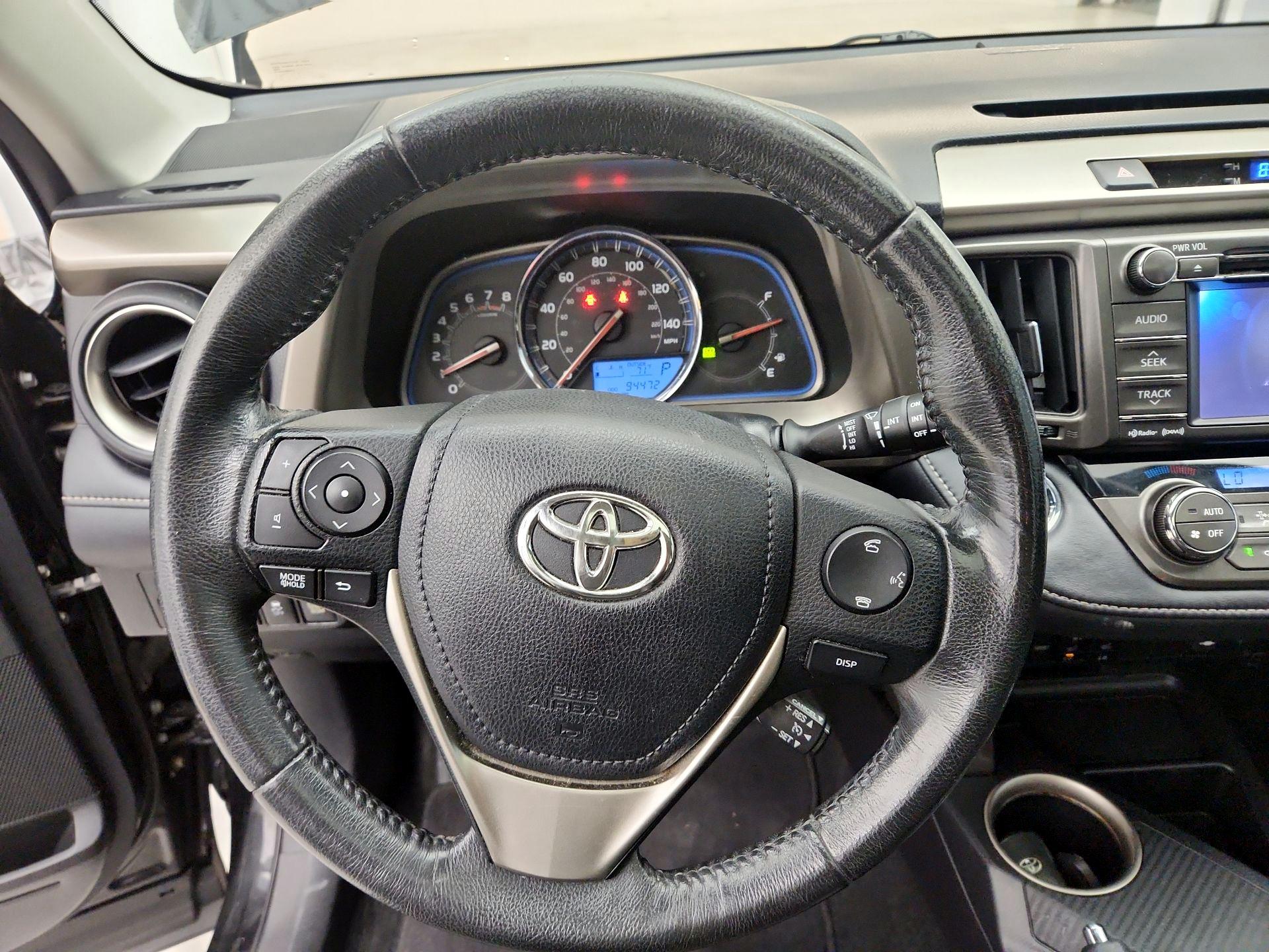 Thumbnail: 2013 Toyota RAV4 - 10