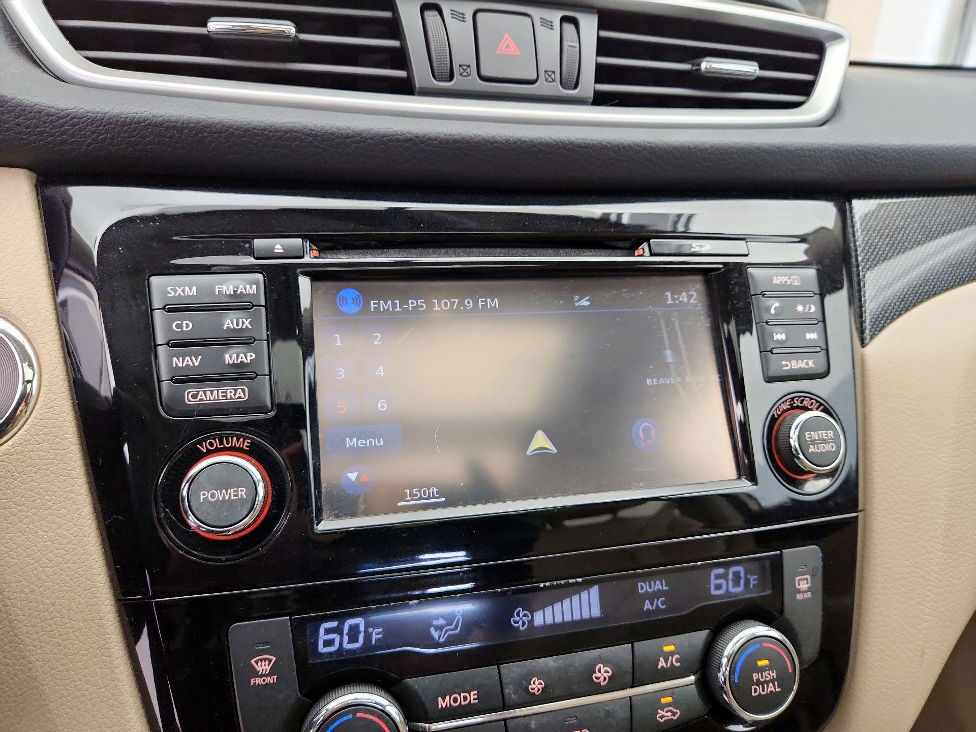 Thumbnail: 2016 Nissan Rogue - 14