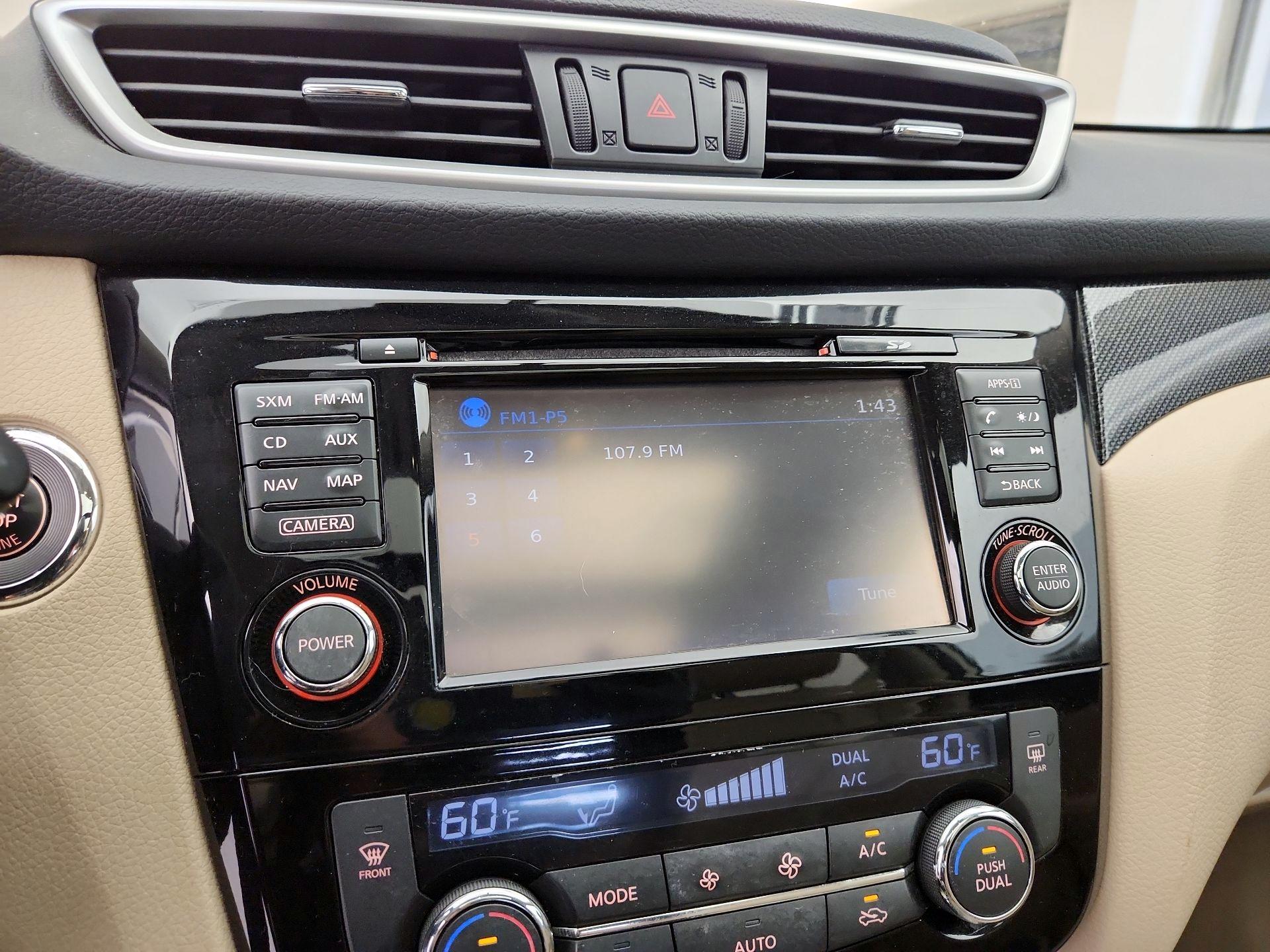 Thumbnail: 2016 Nissan Rogue - 16