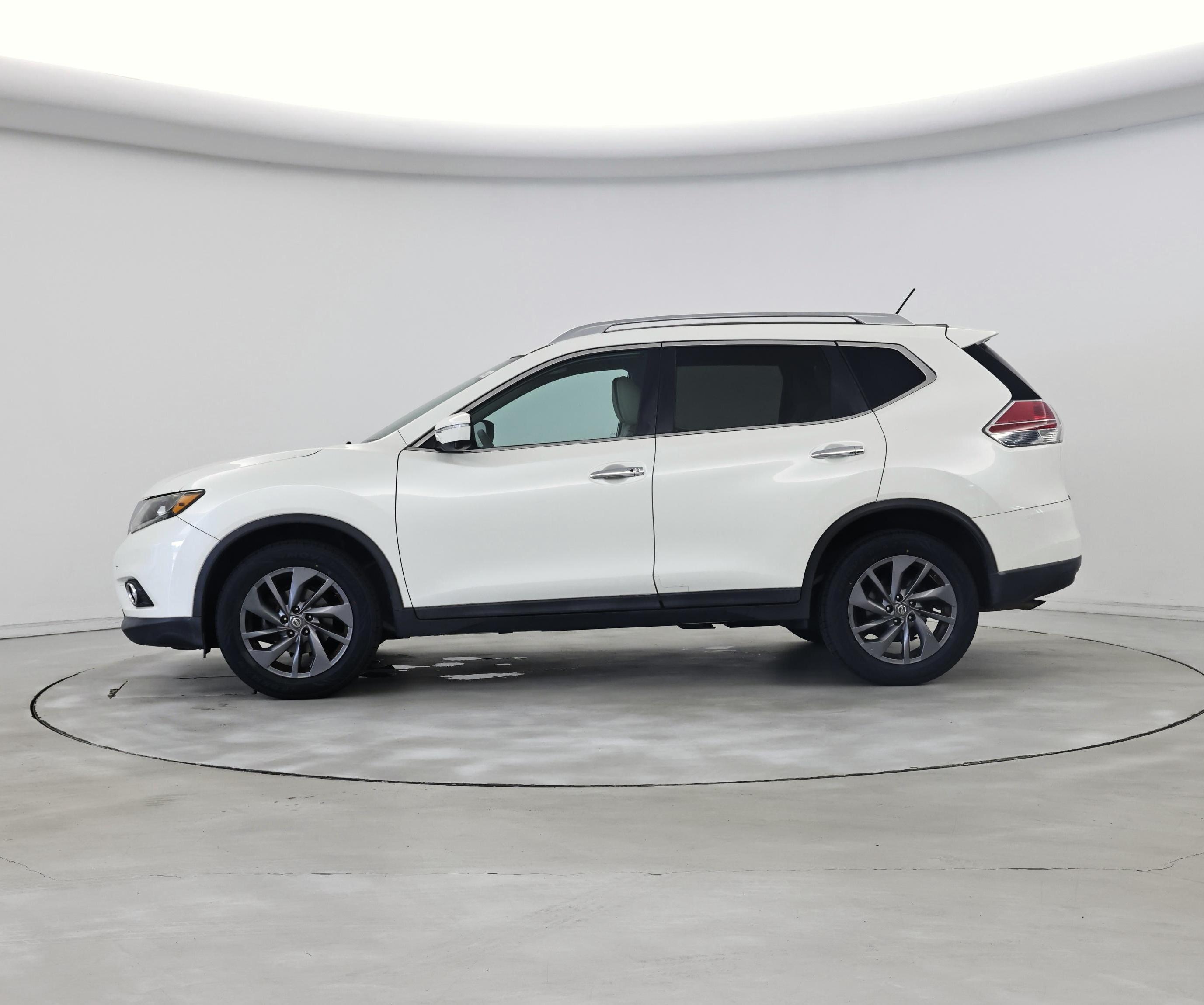 Thumbnail: 2016 Nissan Rogue - 3