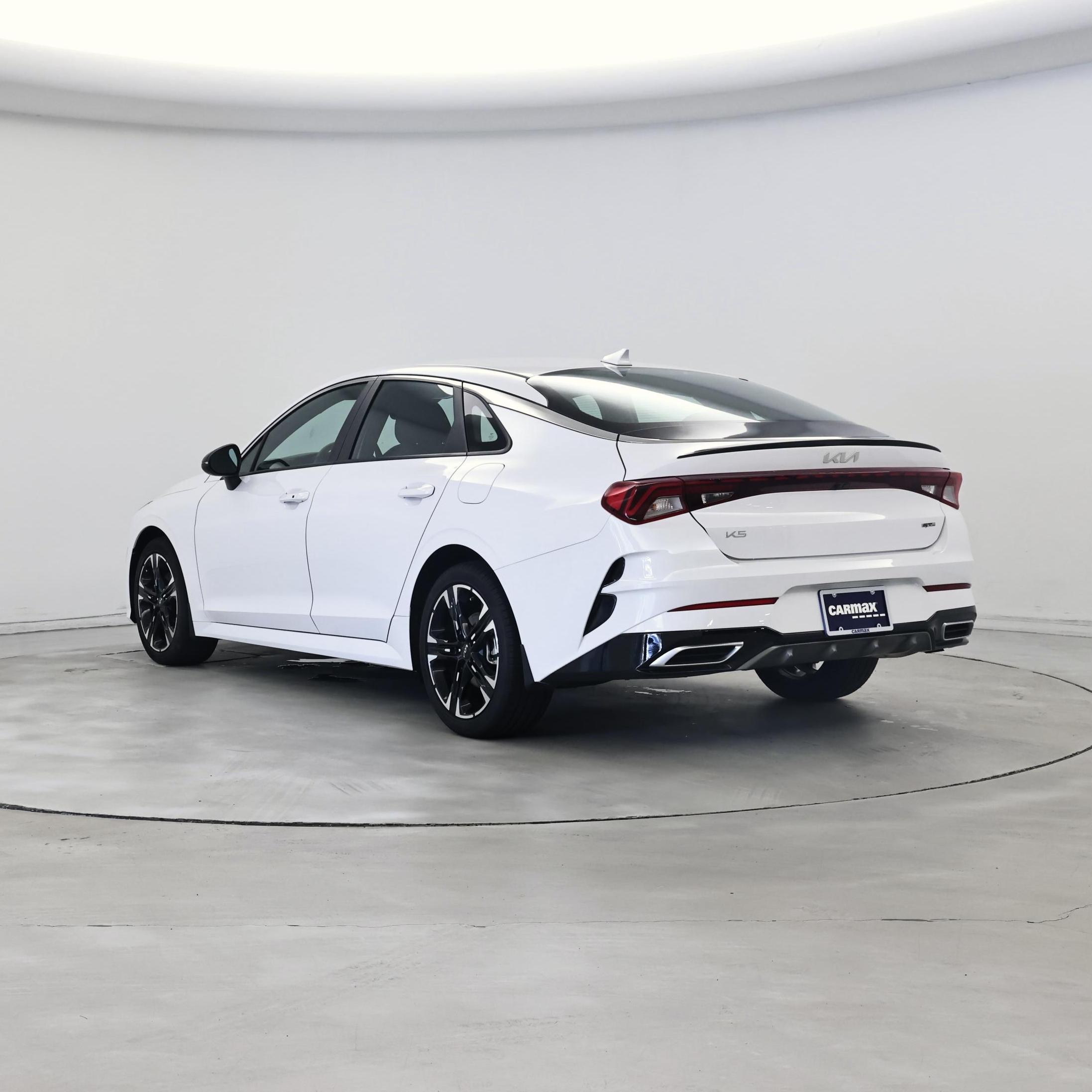 Thumbnail: 2023 Kia K5 - 2