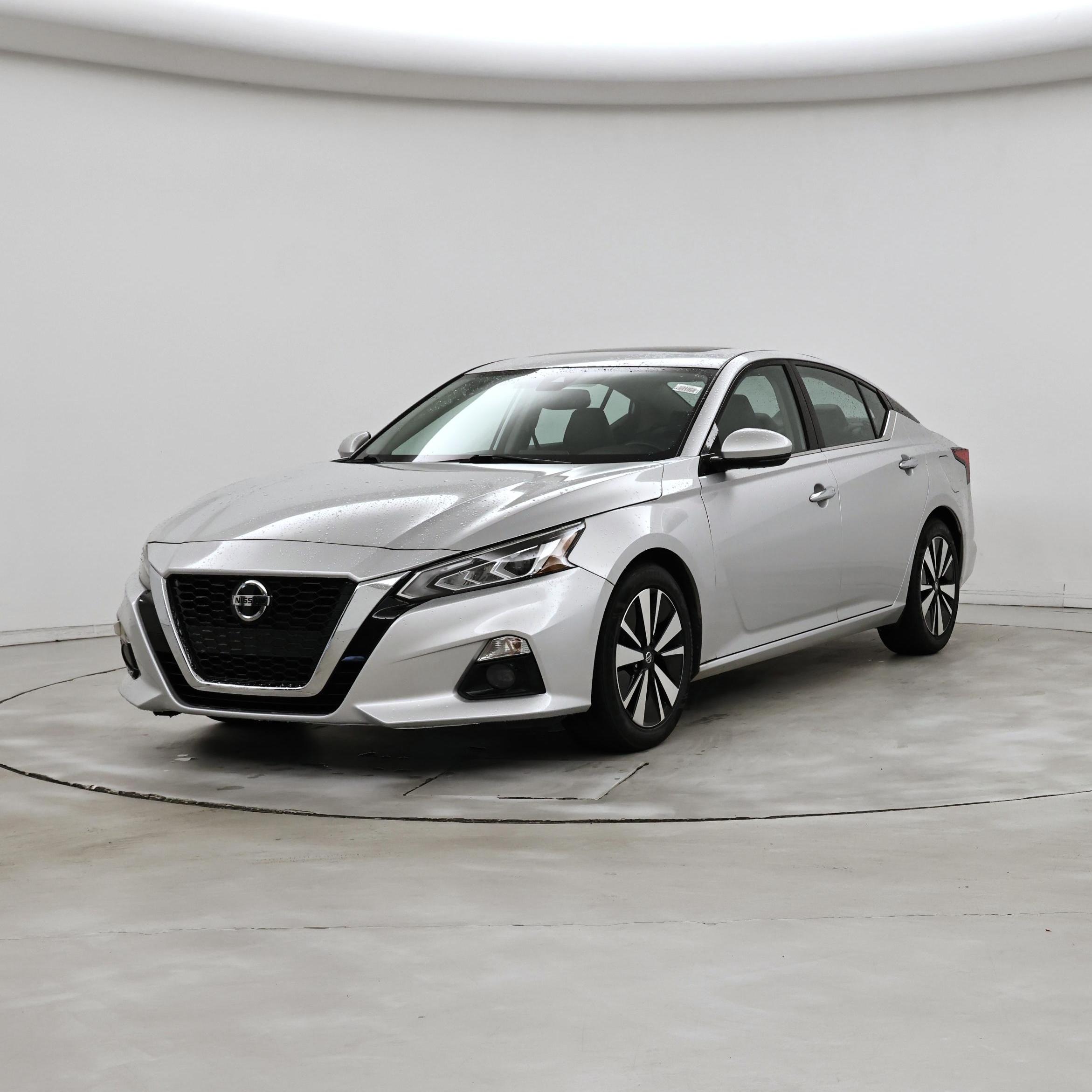 Thumbnail: 2020 Nissan Altima - 4