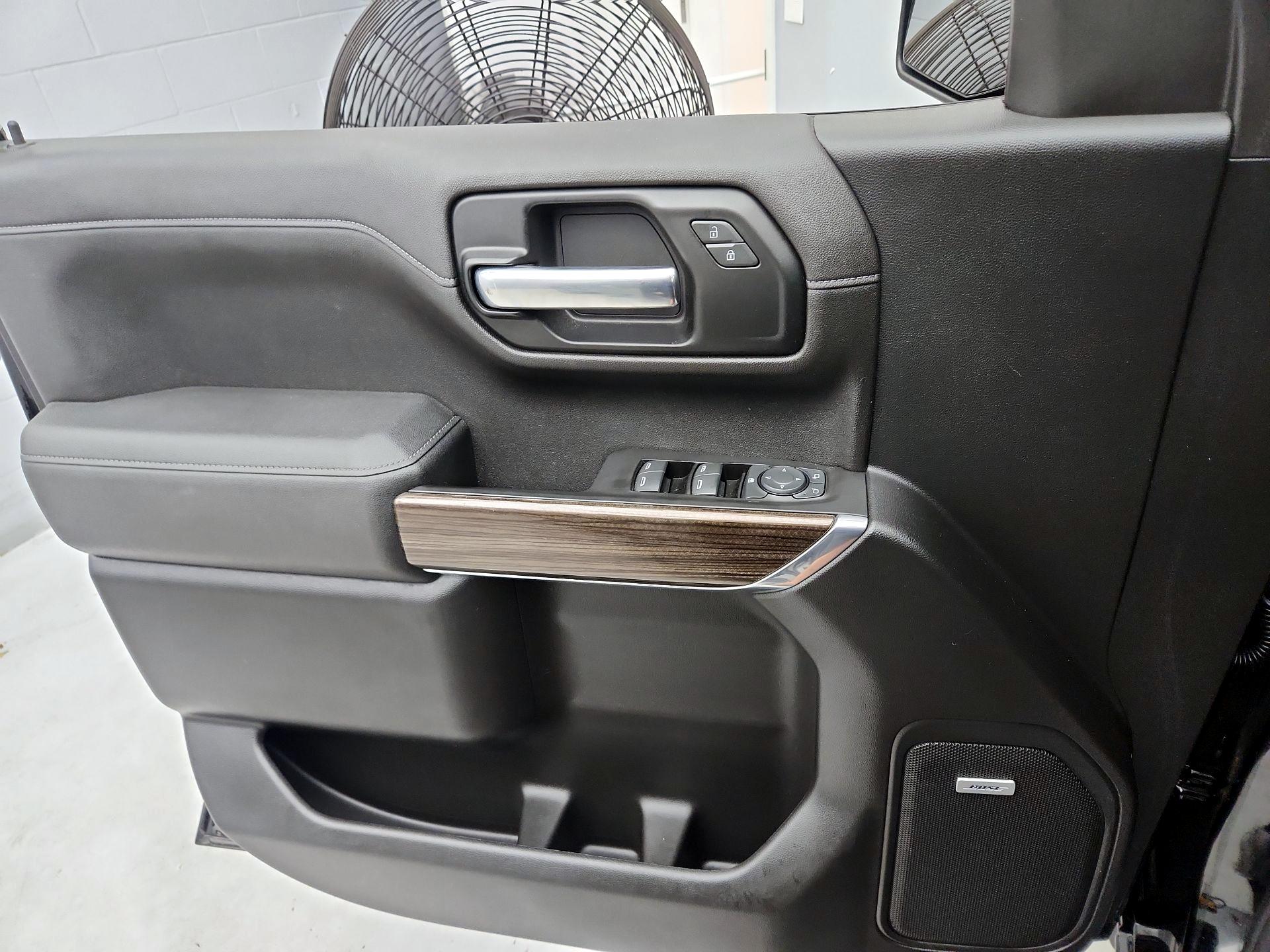 Thumbnail: 2020 Chevrolet Silverado 1500 - 12