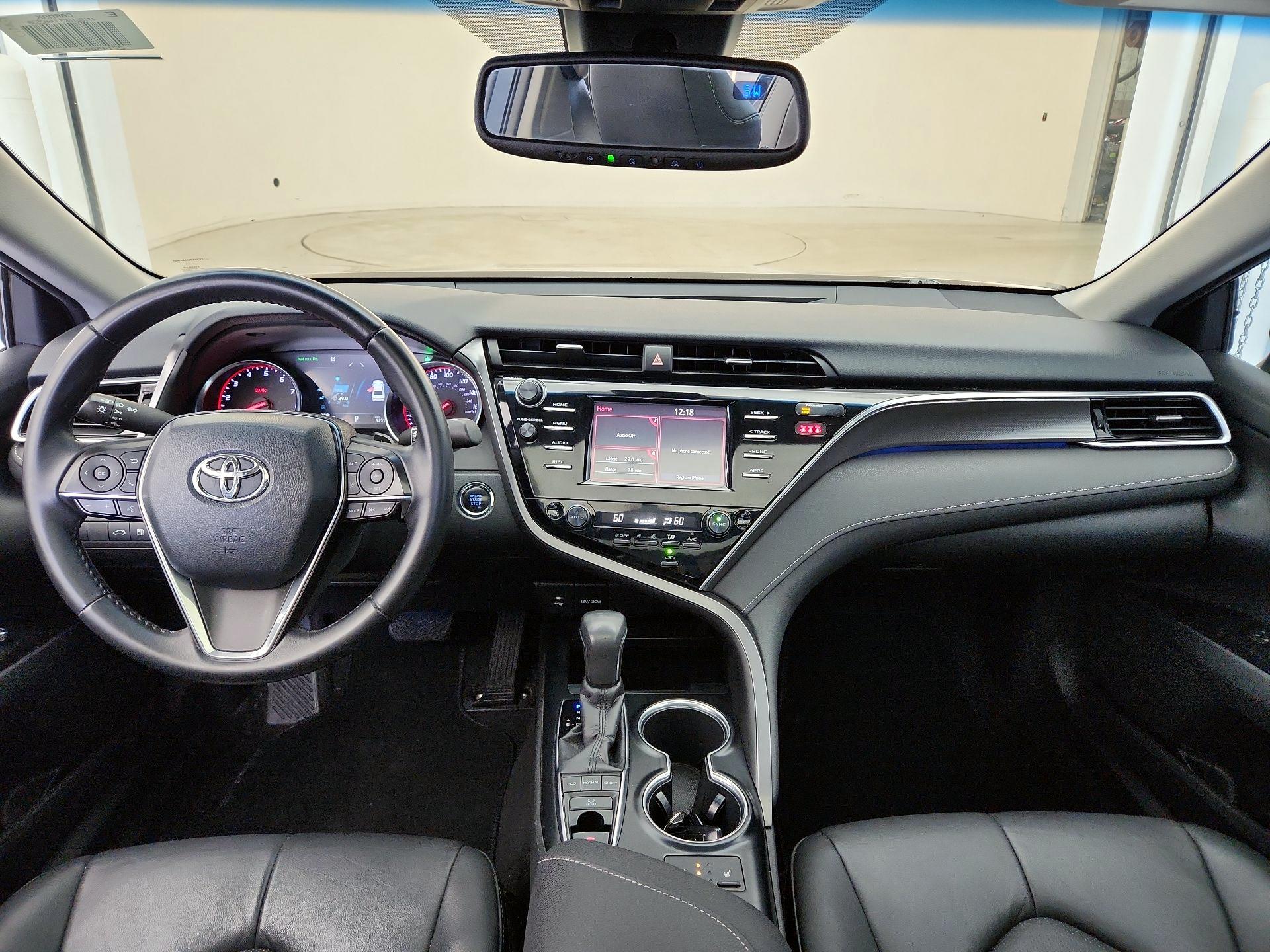 Thumbnail: 2018 Toyota Camry - 9