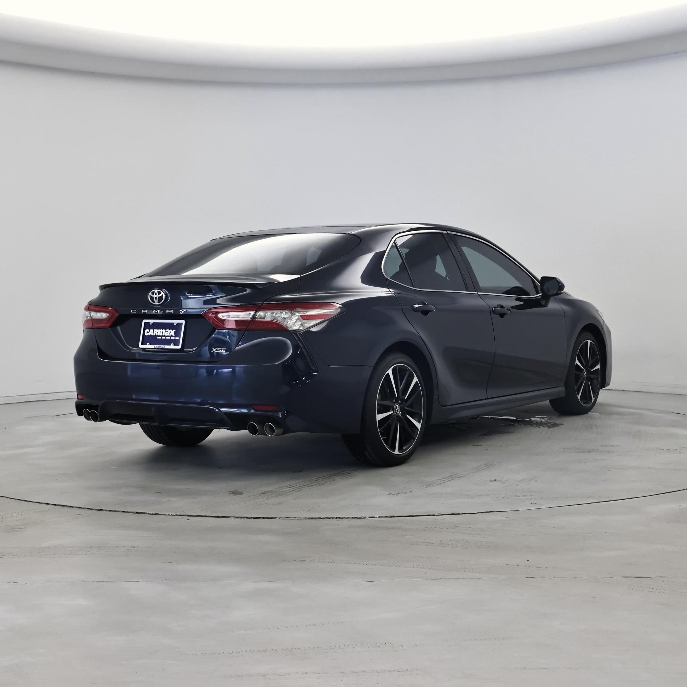 Thumbnail: 2018 Toyota Camry - 8