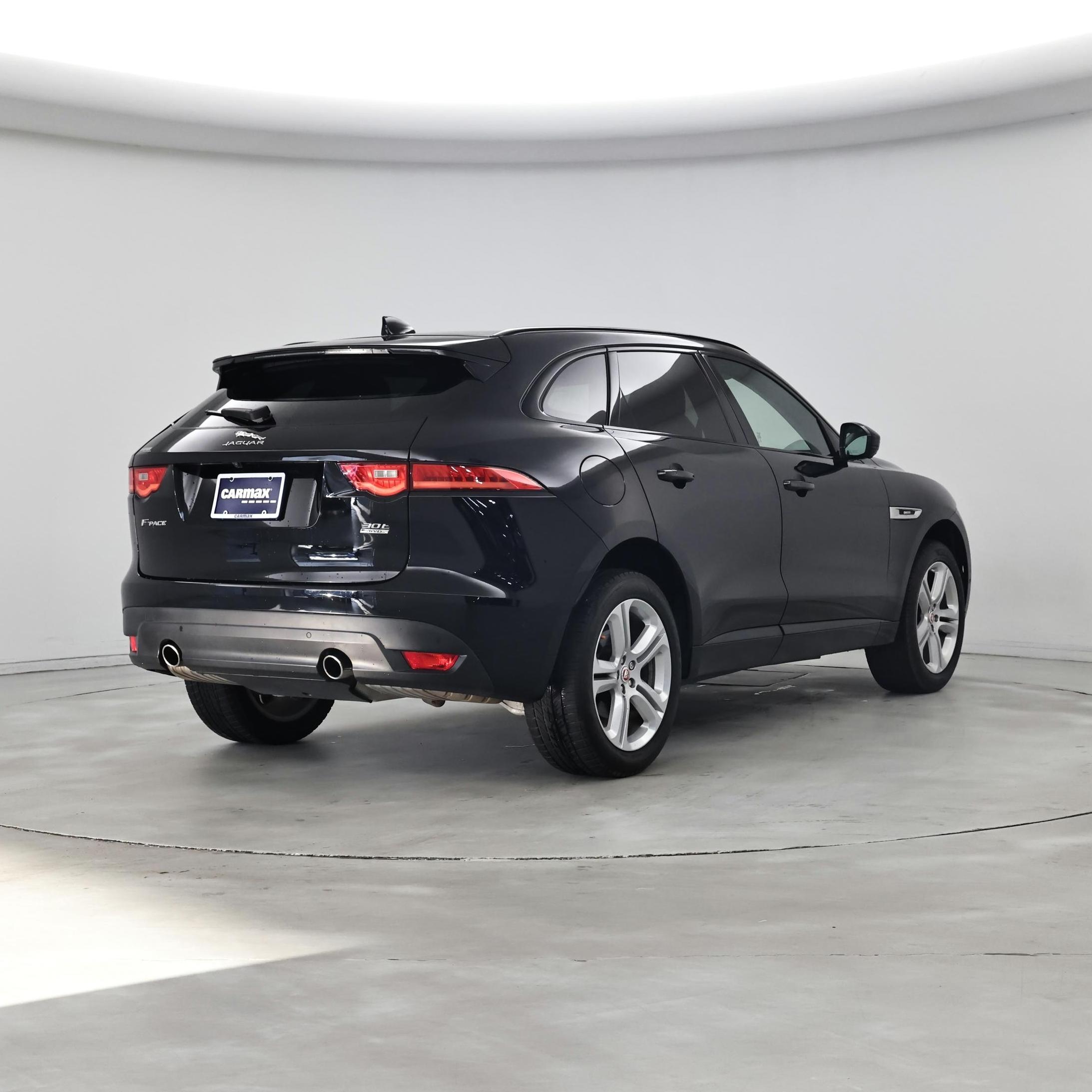 Thumbnail: 2018 Jaguar F-Pace - 8