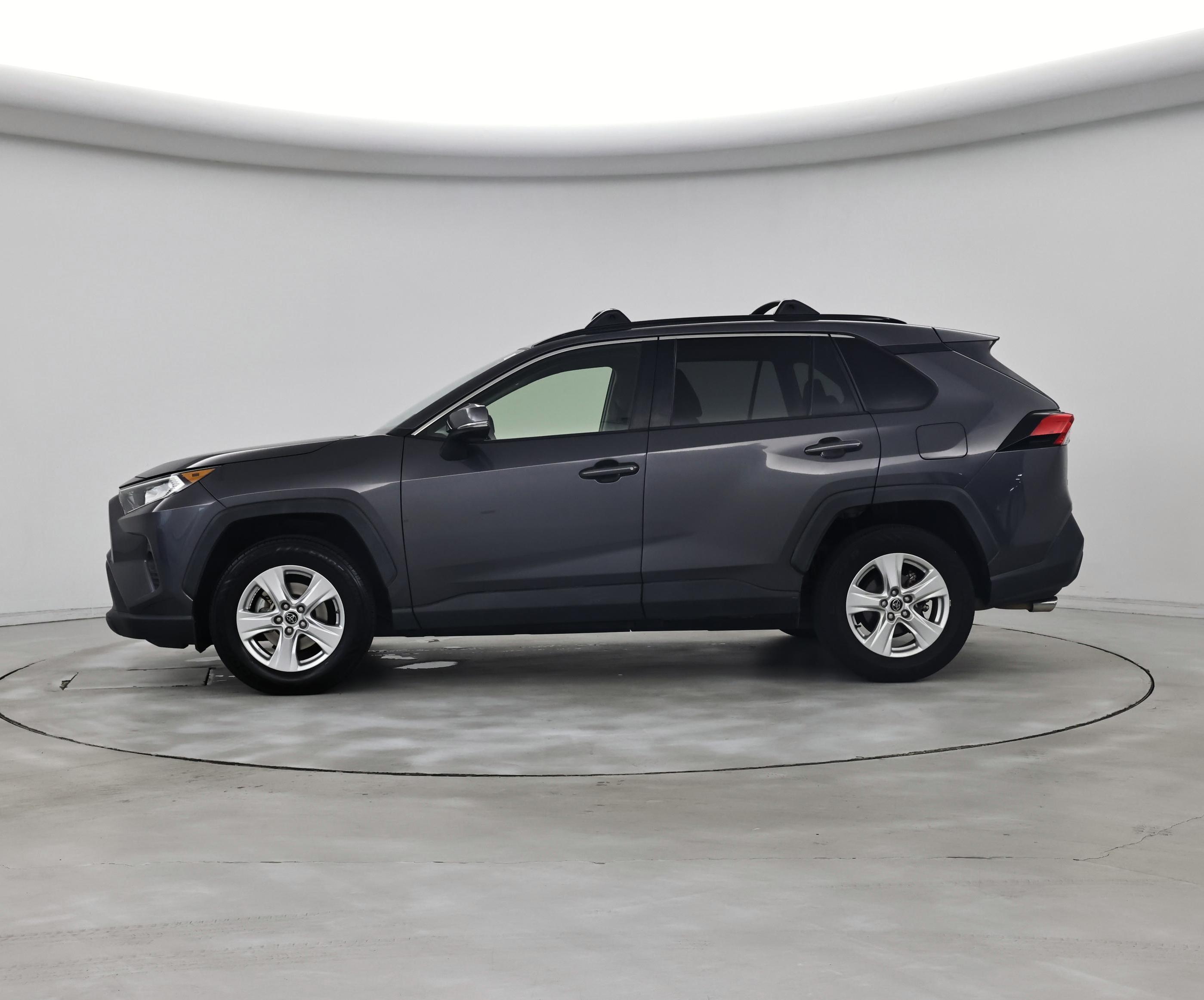 Thumbnail: 2019 Toyota RAV4 - 3
