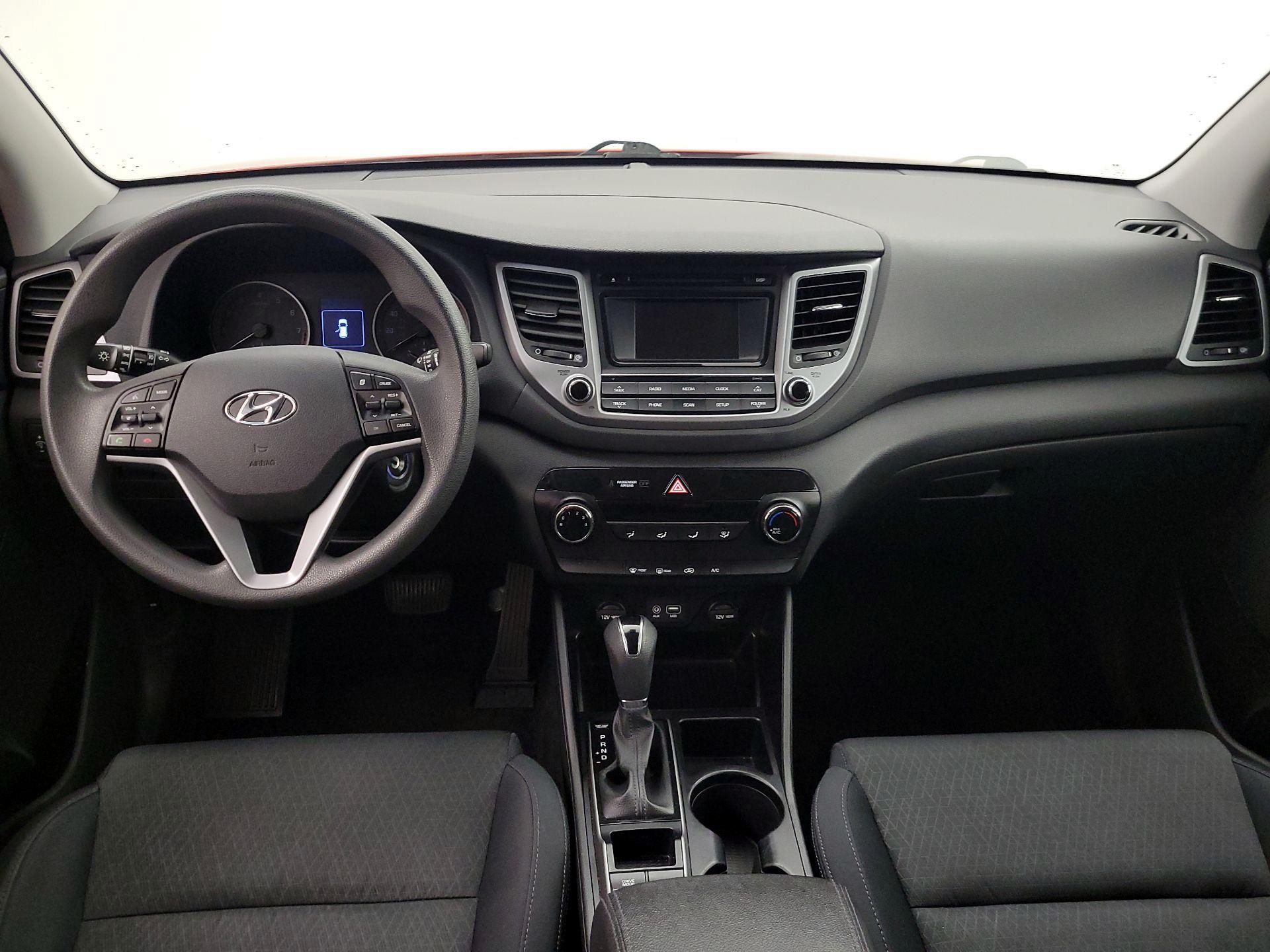 Thumbnail: 2016 Hyundai Tucson - 9