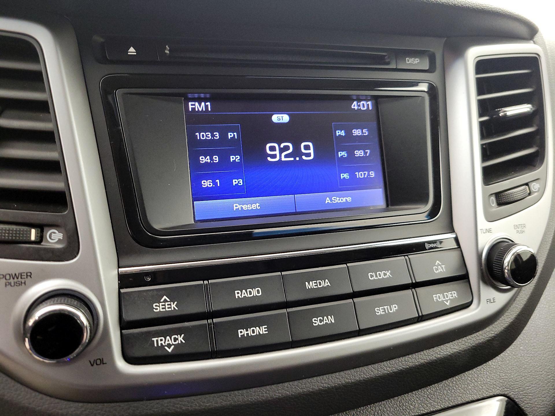 Thumbnail: 2016 Hyundai Tucson - 15