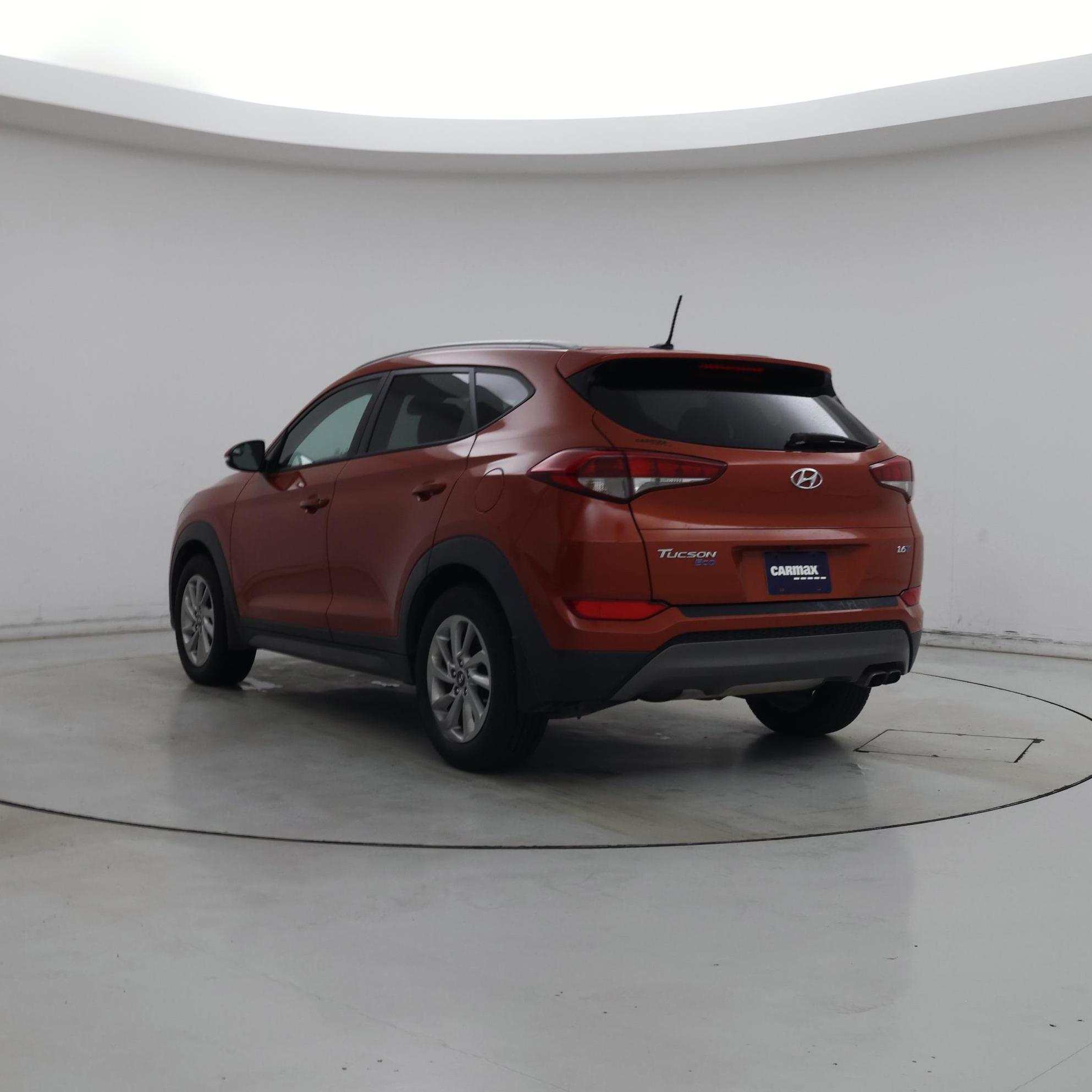 Thumbnail: 2016 Hyundai Tucson - 2