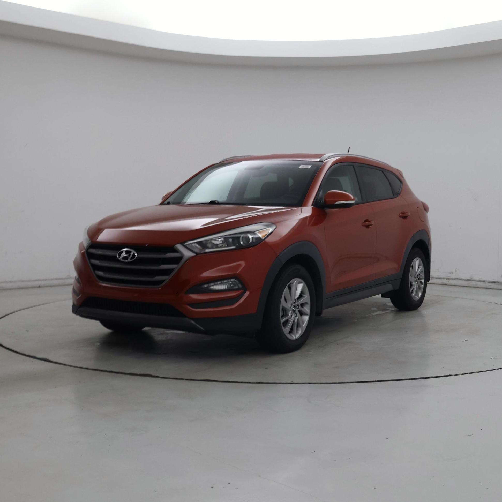 Thumbnail: 2016 Hyundai Tucson - 4