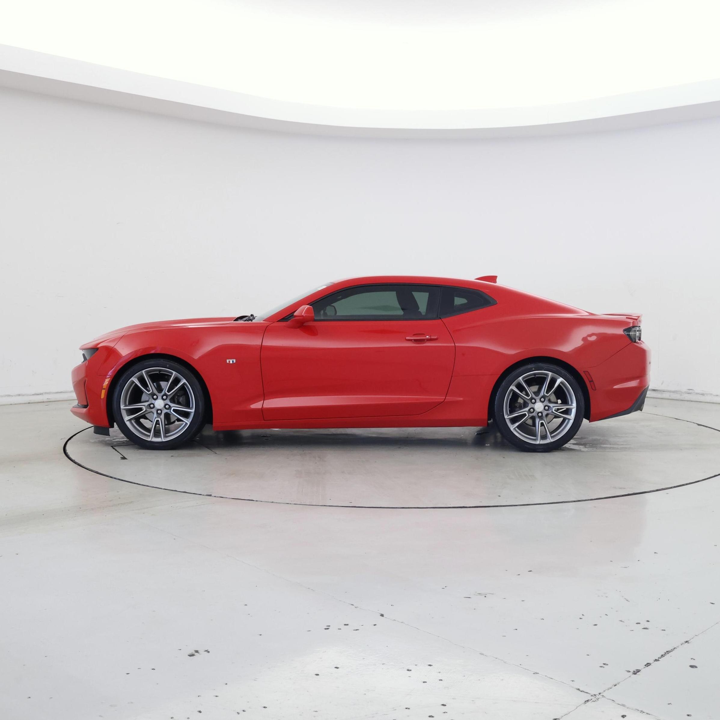 Thumbnail: 2020 Chevrolet Camaro - 3
