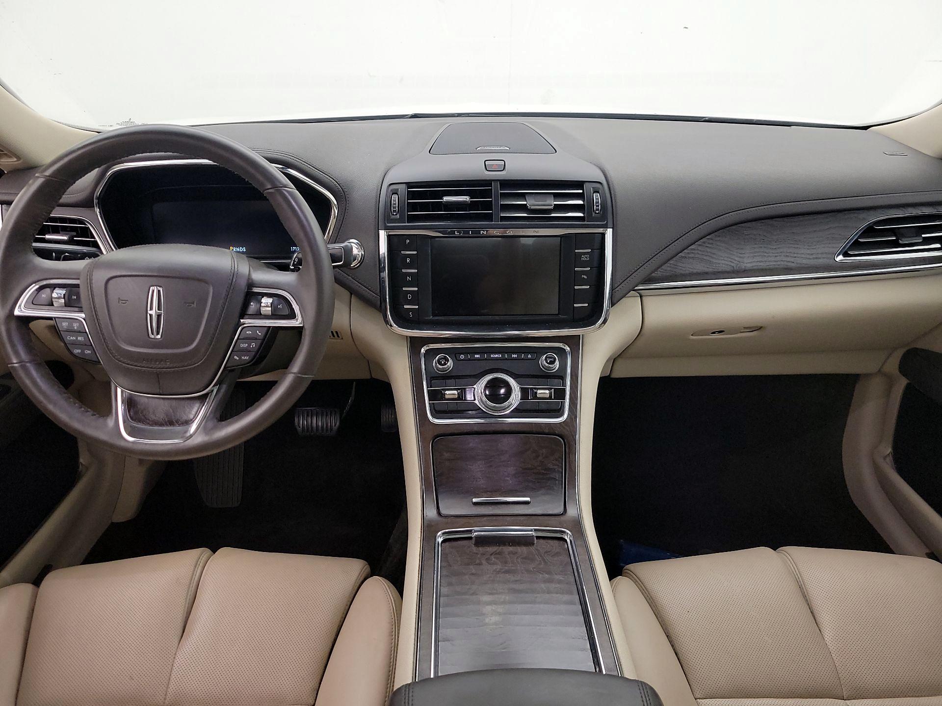 Thumbnail: 2017 Lincoln Continental - 9