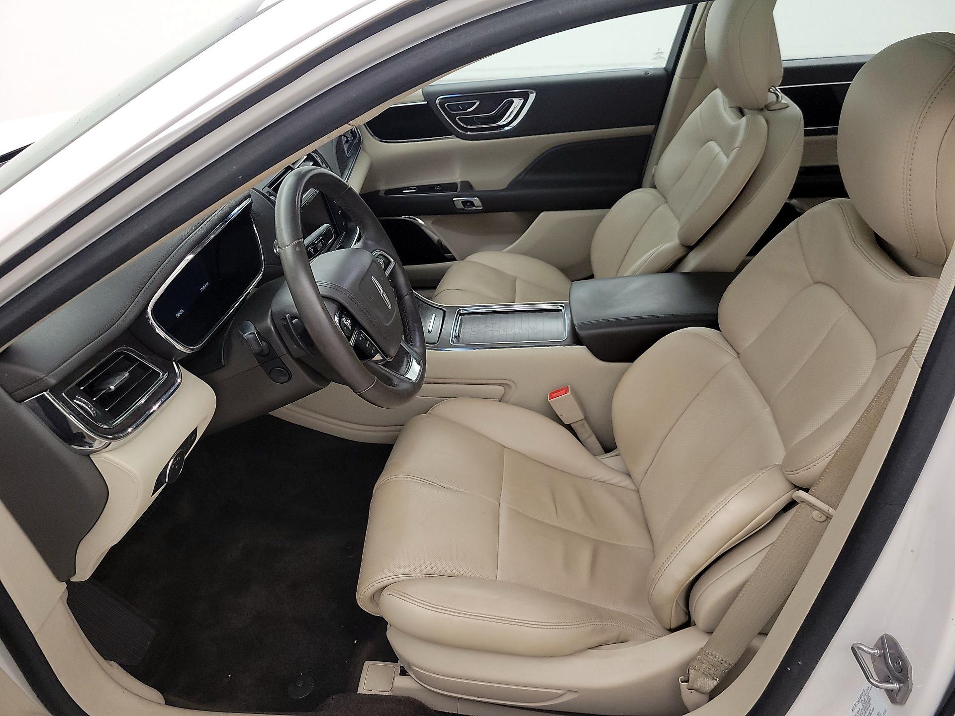 Thumbnail: 2017 Lincoln Continental - 11