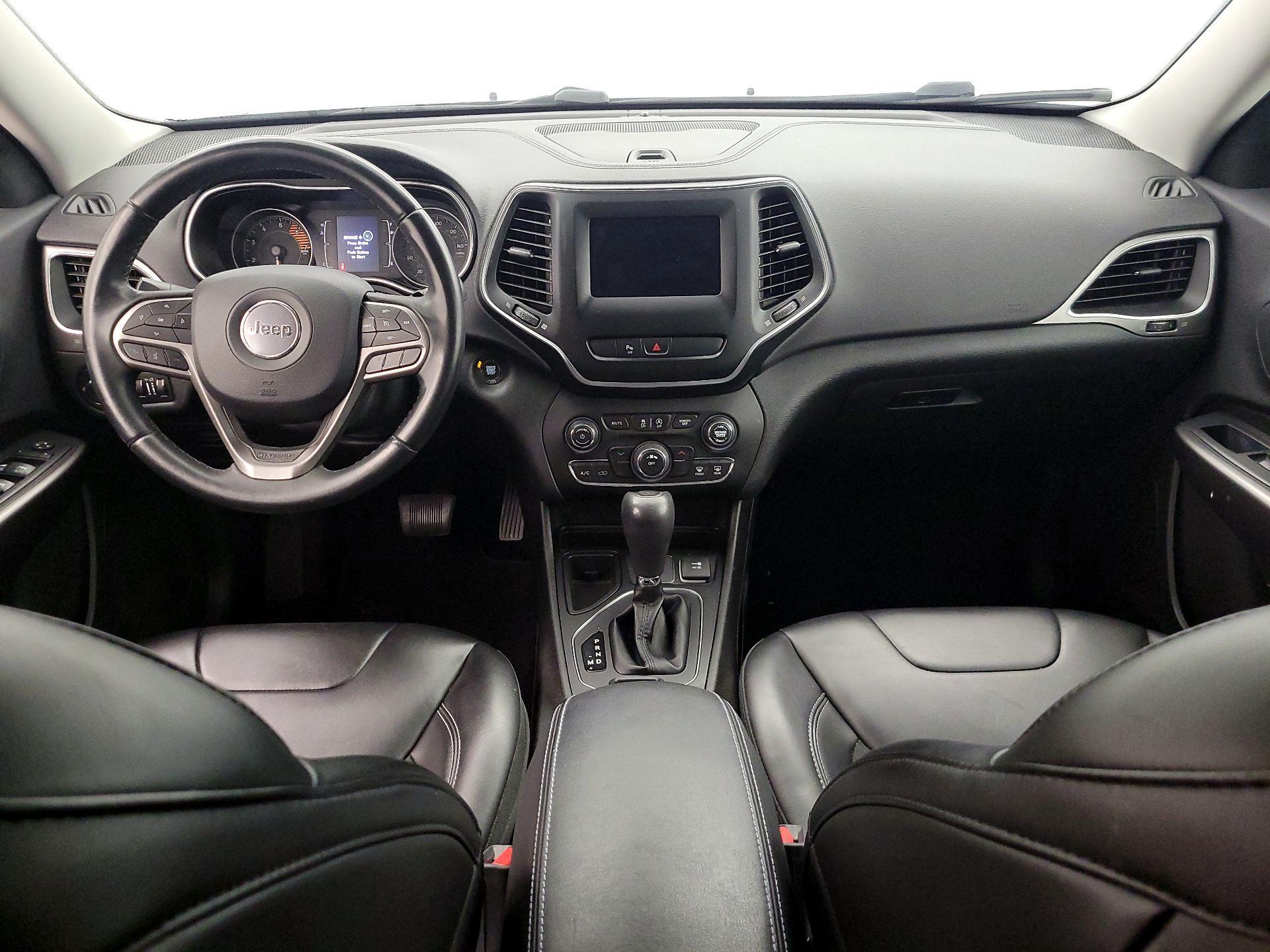Thumbnail: 2019 Jeep Cherokee - 9