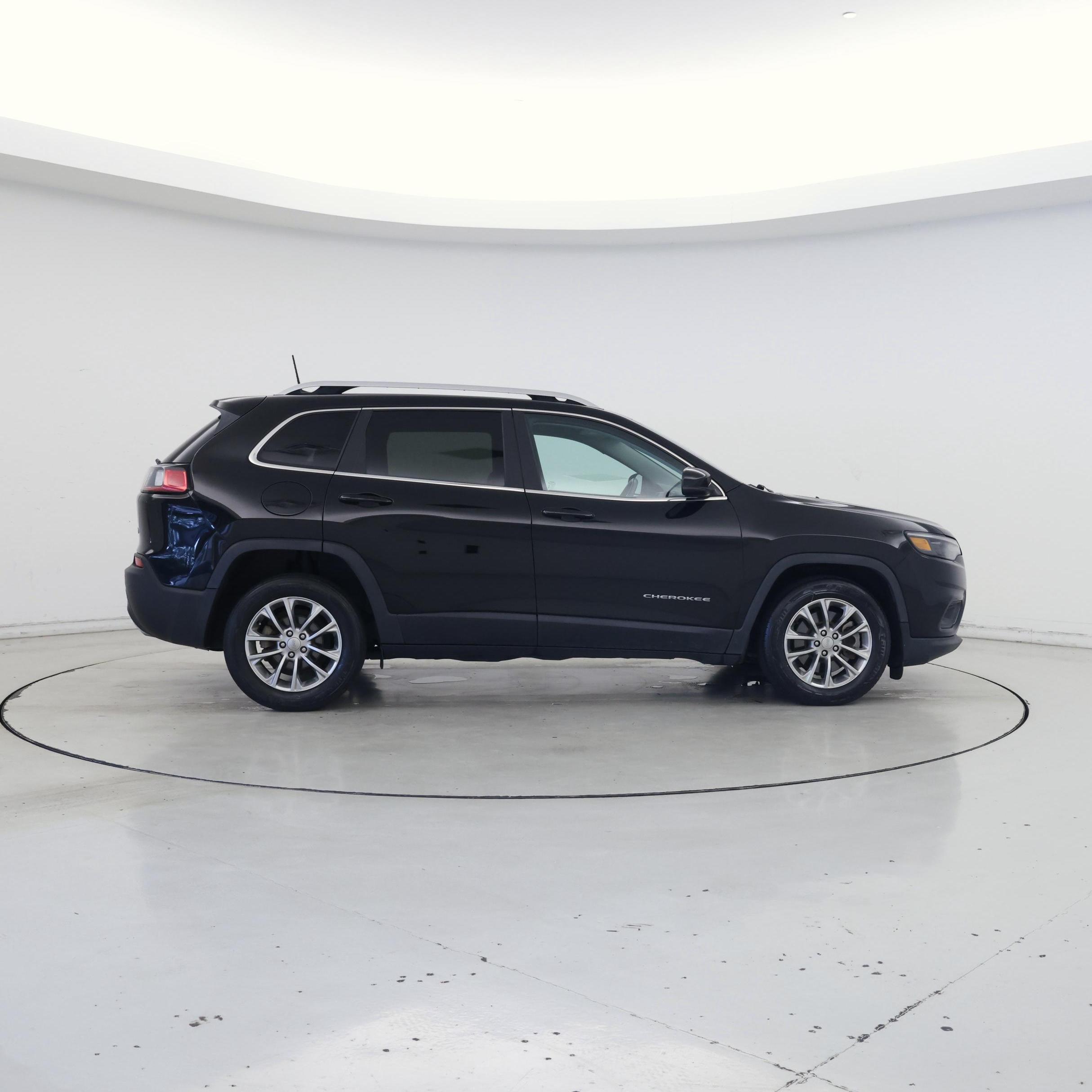 Thumbnail: 2019 Jeep Cherokee - 7