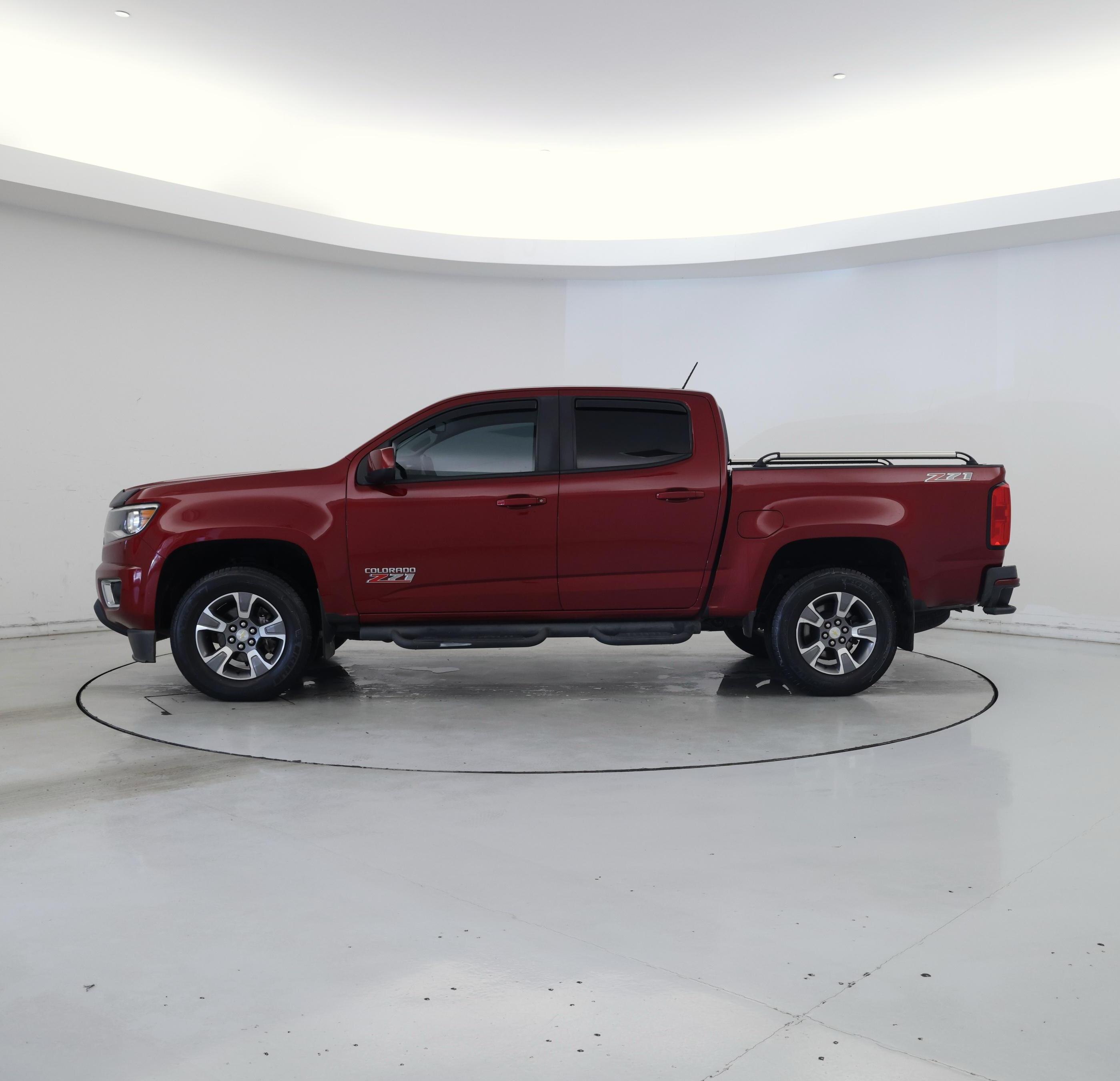 Thumbnail: 2018 Chevrolet Colorado - 3