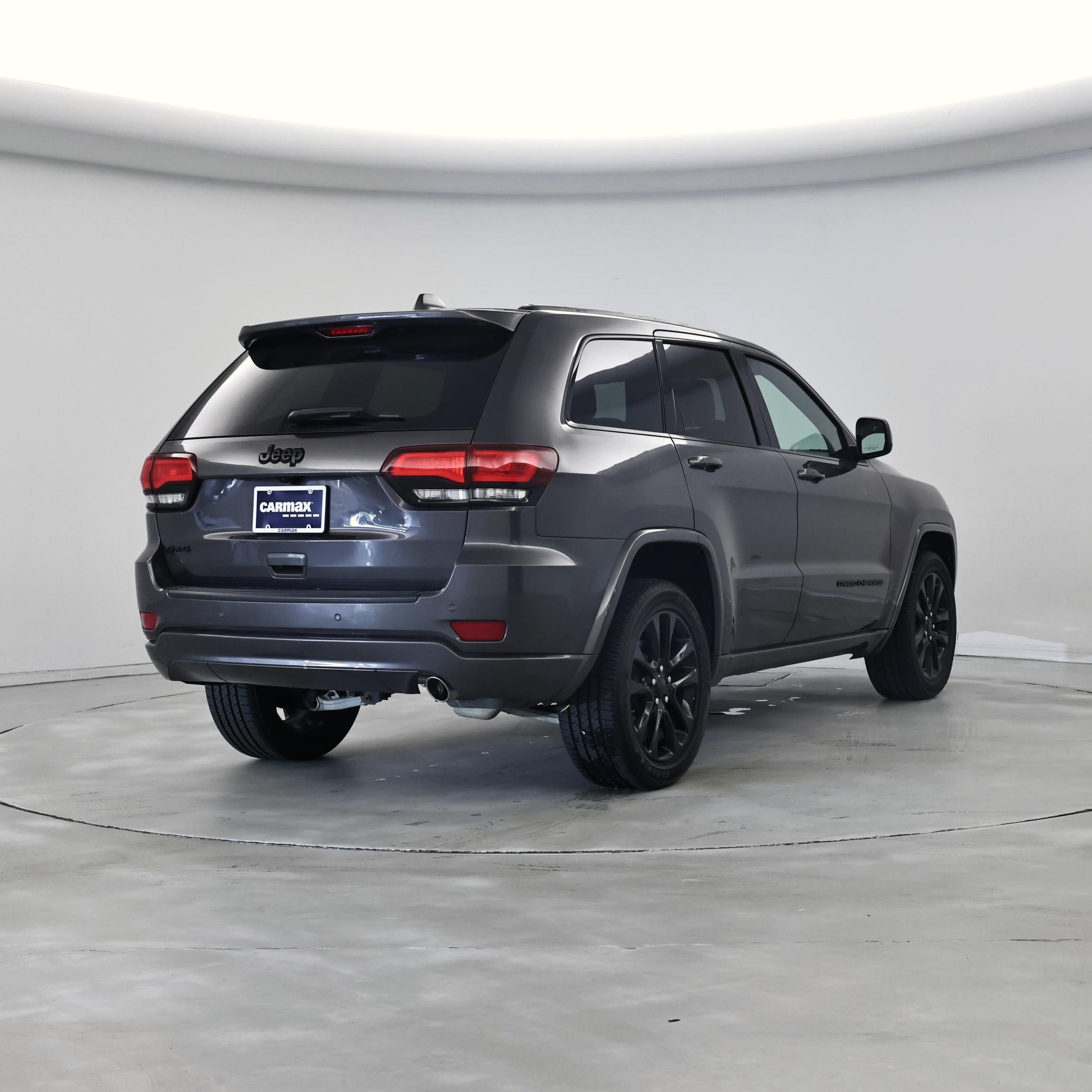 Thumbnail: 2020 Jeep Grand Cherokee - 8