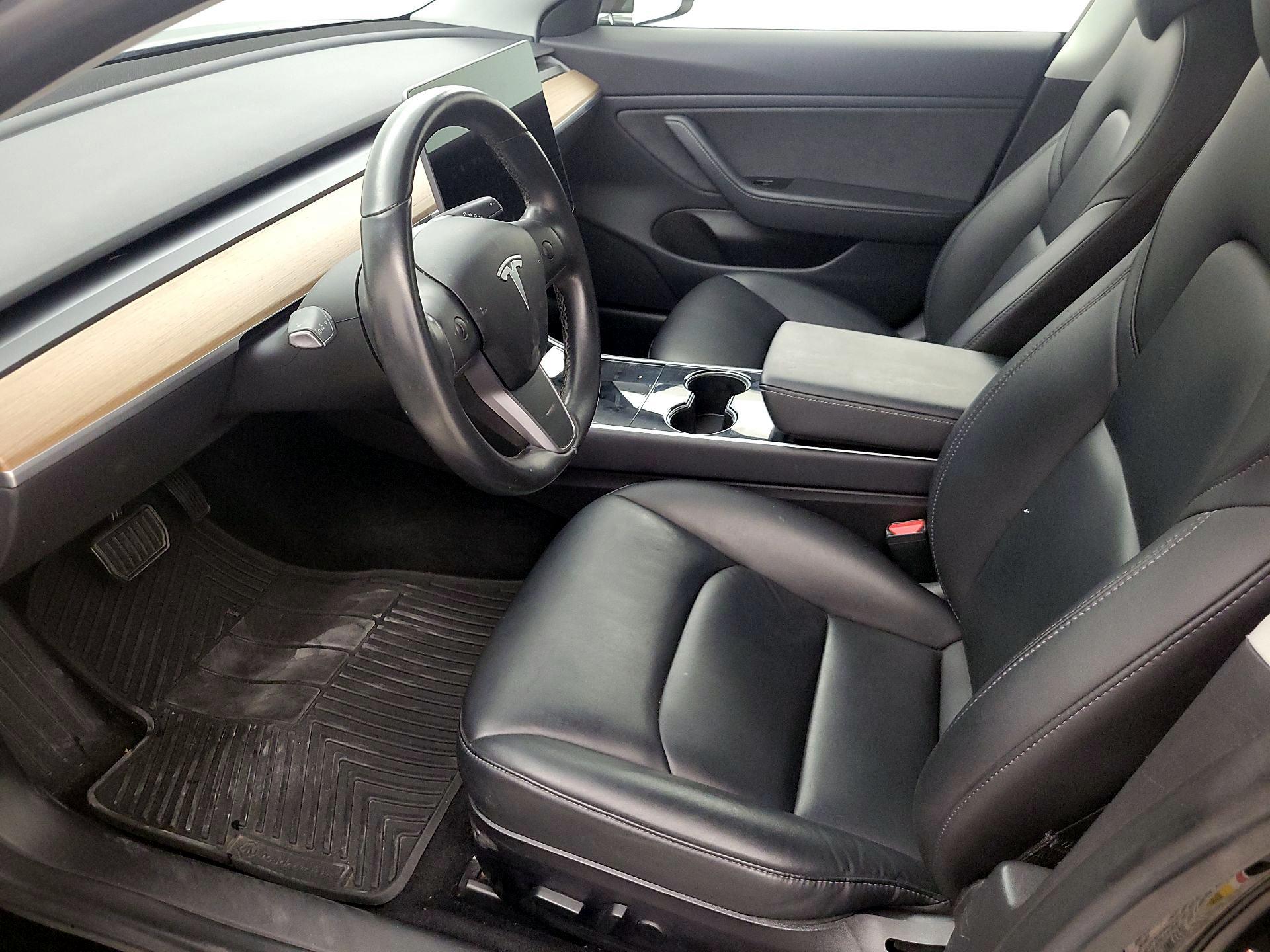 Thumbnail: 2019 Tesla Model 3 - 11
