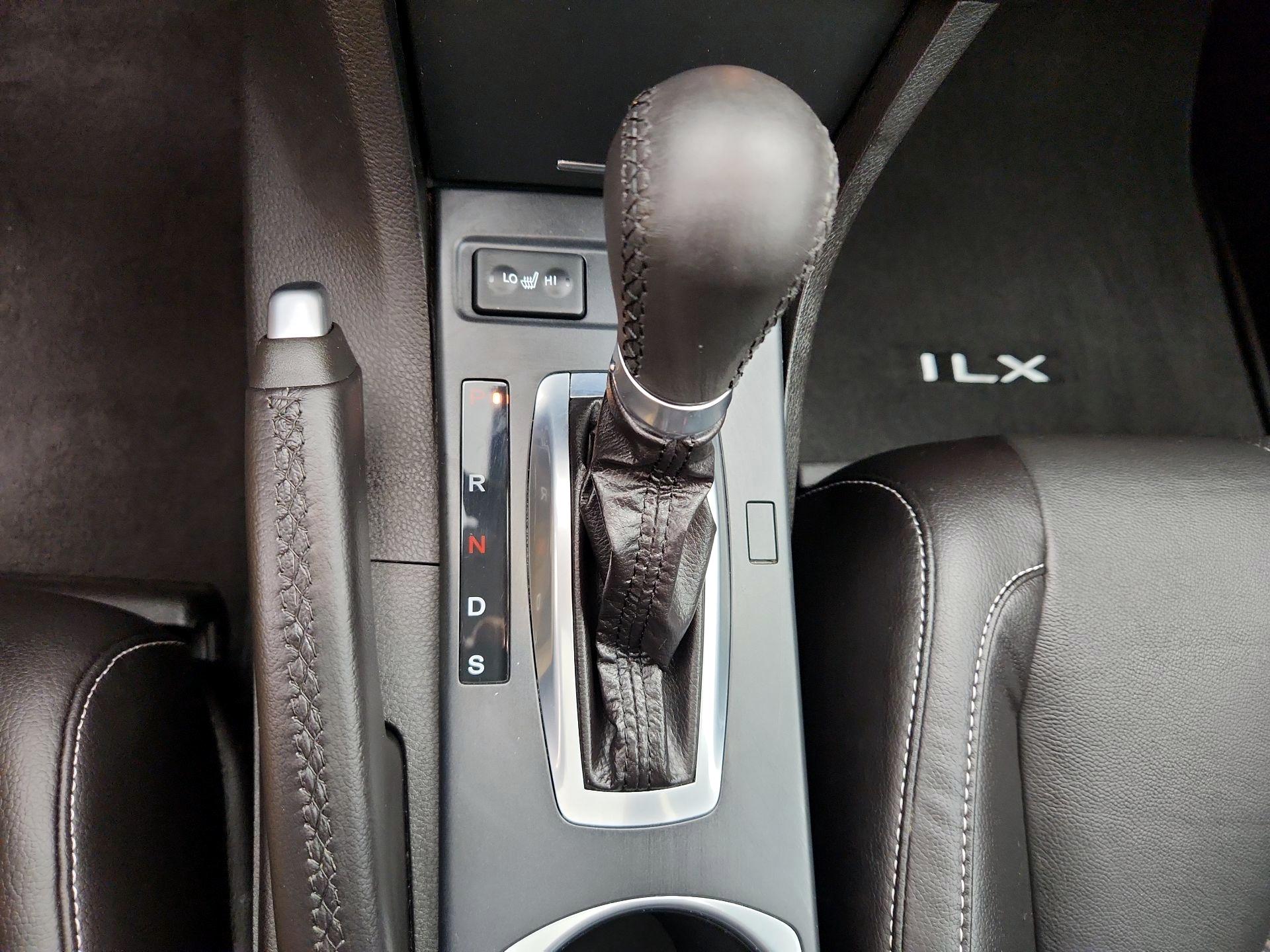 Thumbnail: 2020 Acura ILX - 17