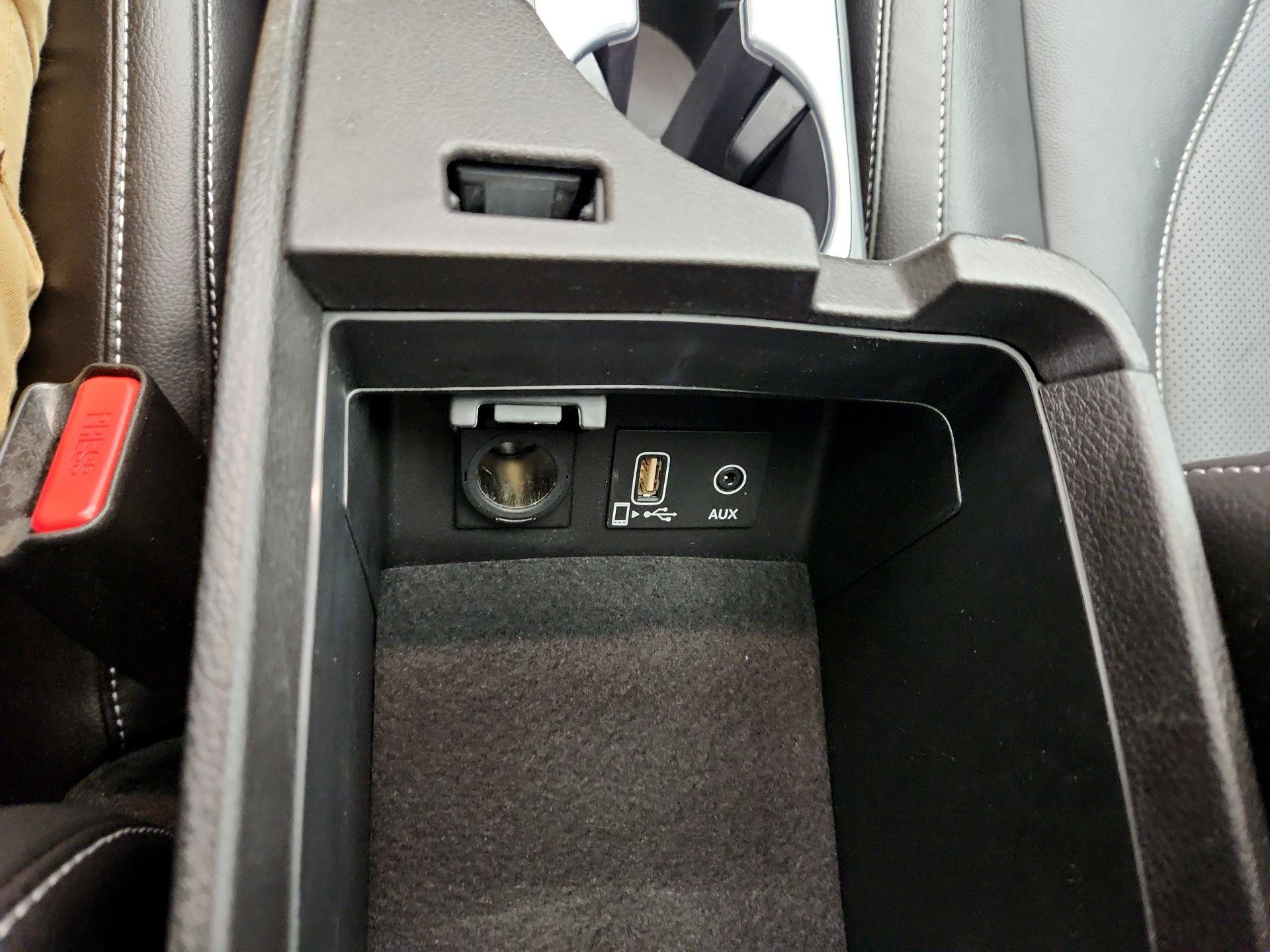 Thumbnail: 2020 Acura ILX - 18
