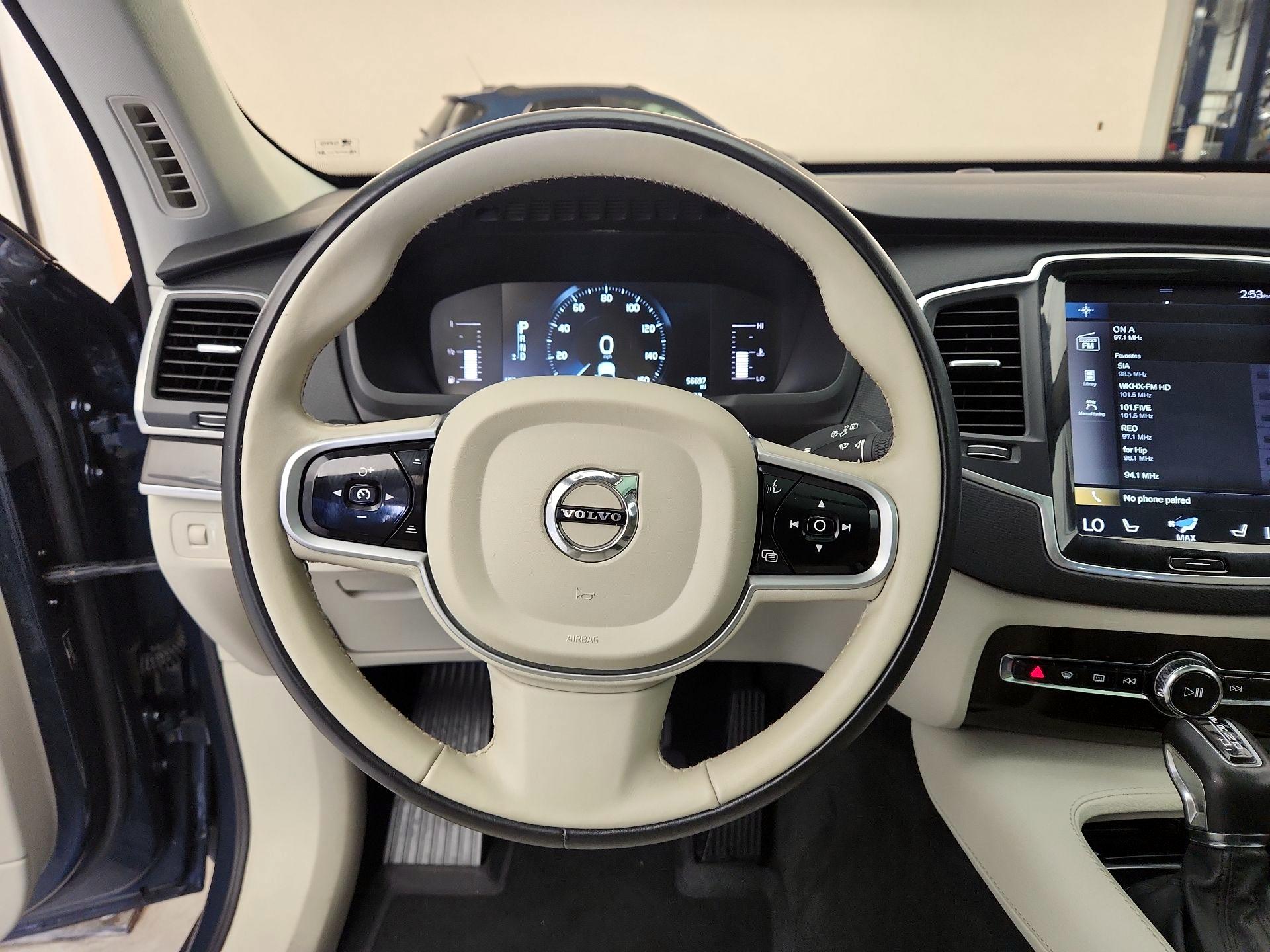 Thumbnail: 2019 Volvo XC90 - 10