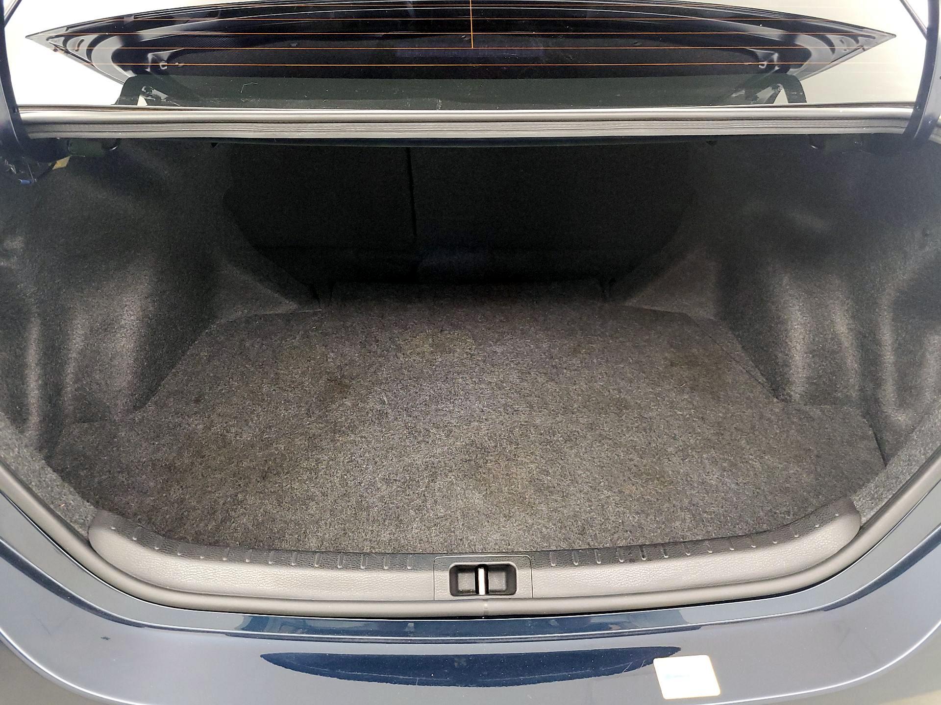 Thumbnail: 2019 Toyota Corolla - 20