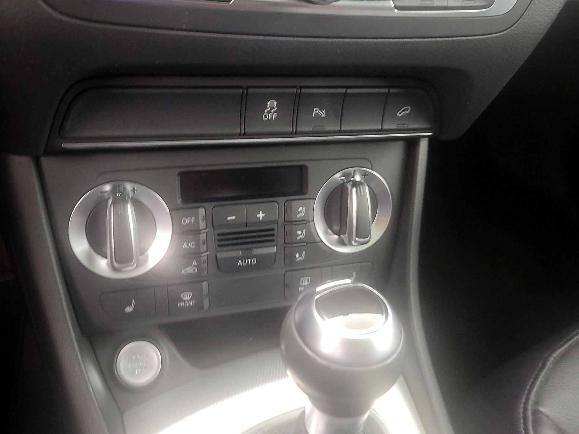 Thumbnail: 2015 Audi Q3 - 17
