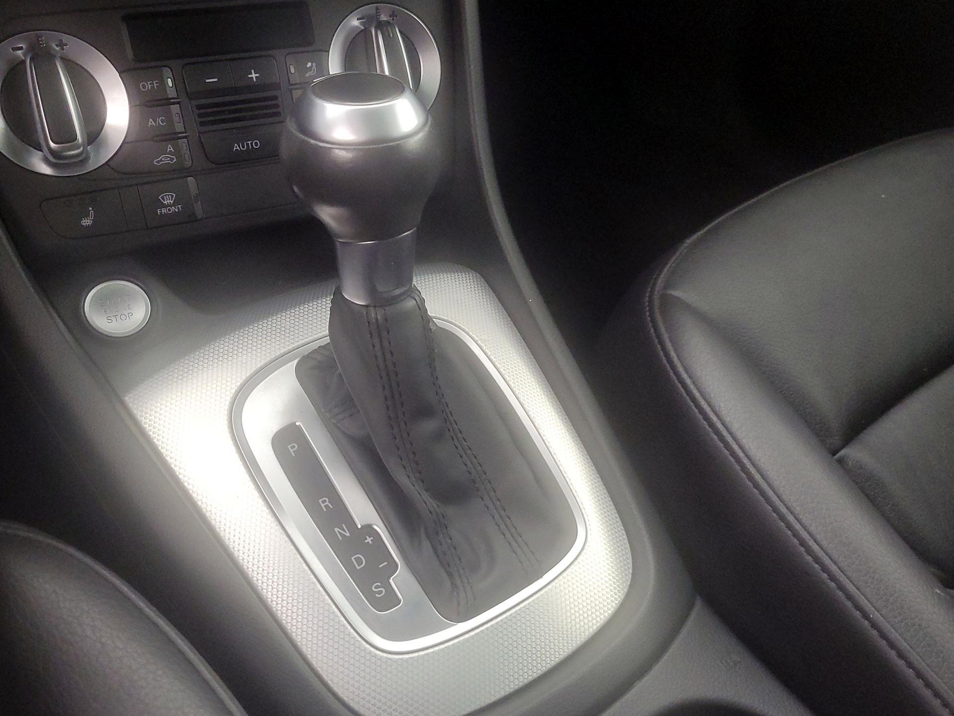 Thumbnail: 2015 Audi Q3 - 18