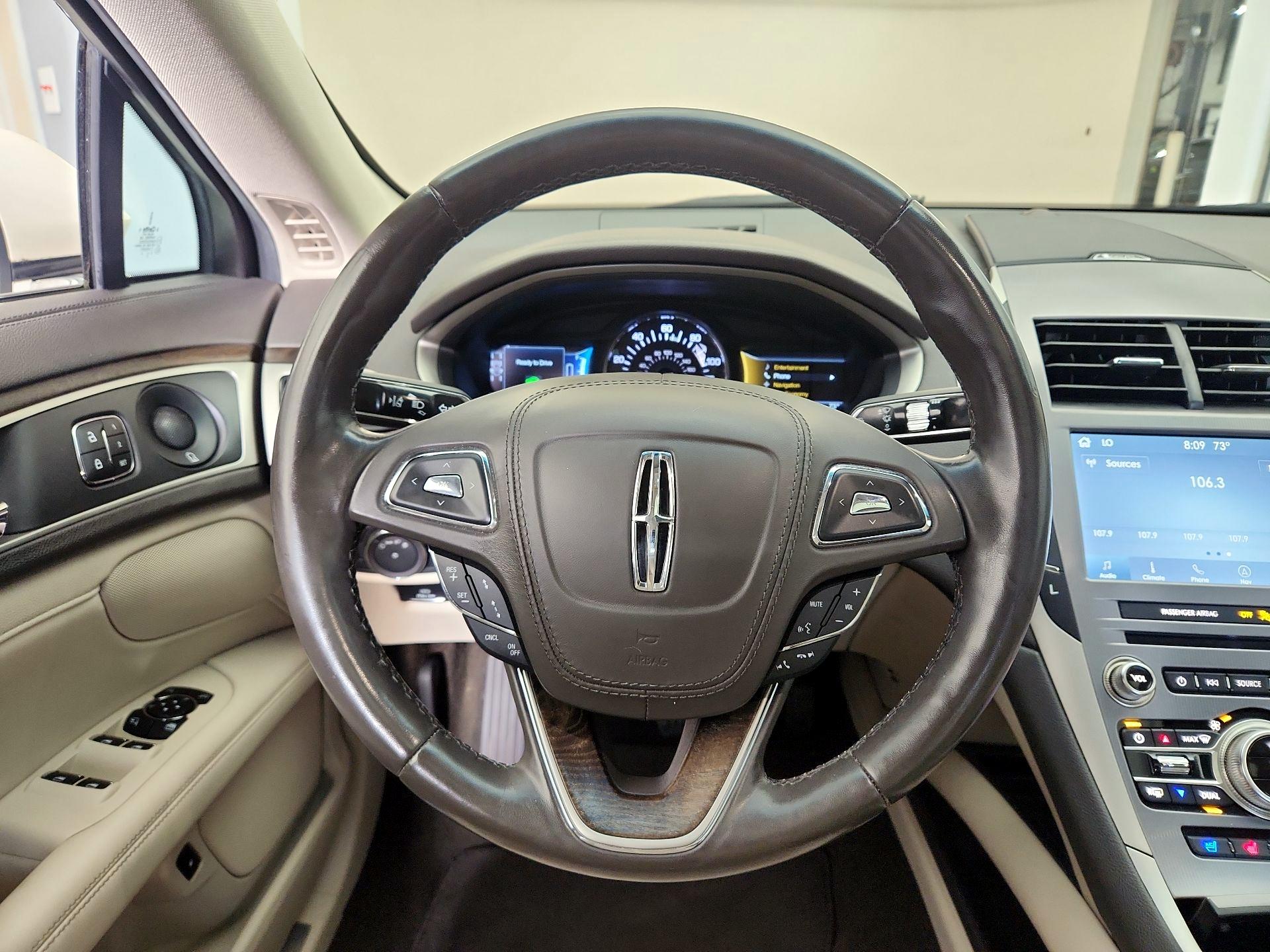 Thumbnail: 2019 Lincoln MKZ - 10