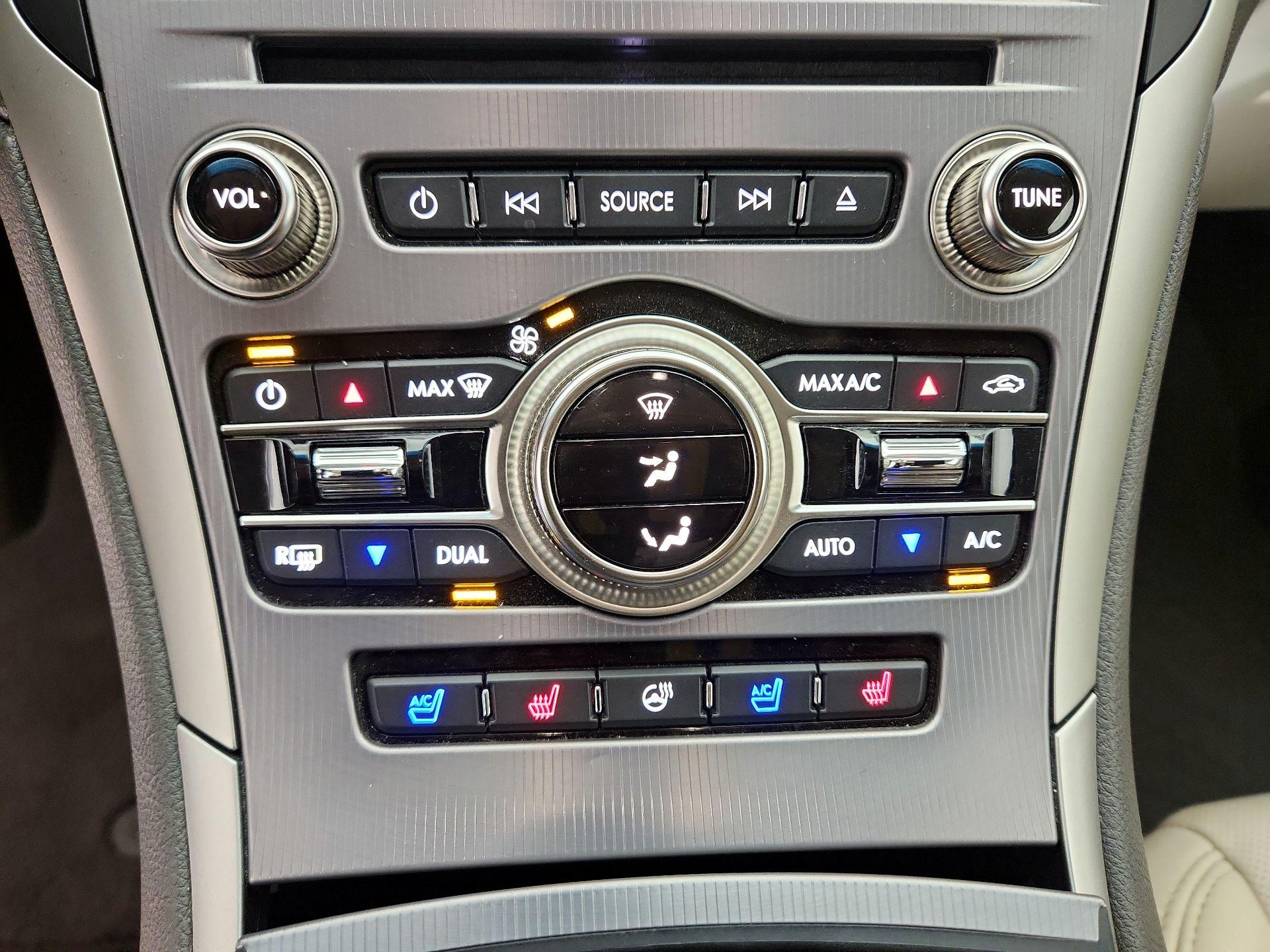 Thumbnail: 2019 Lincoln MKZ - 16