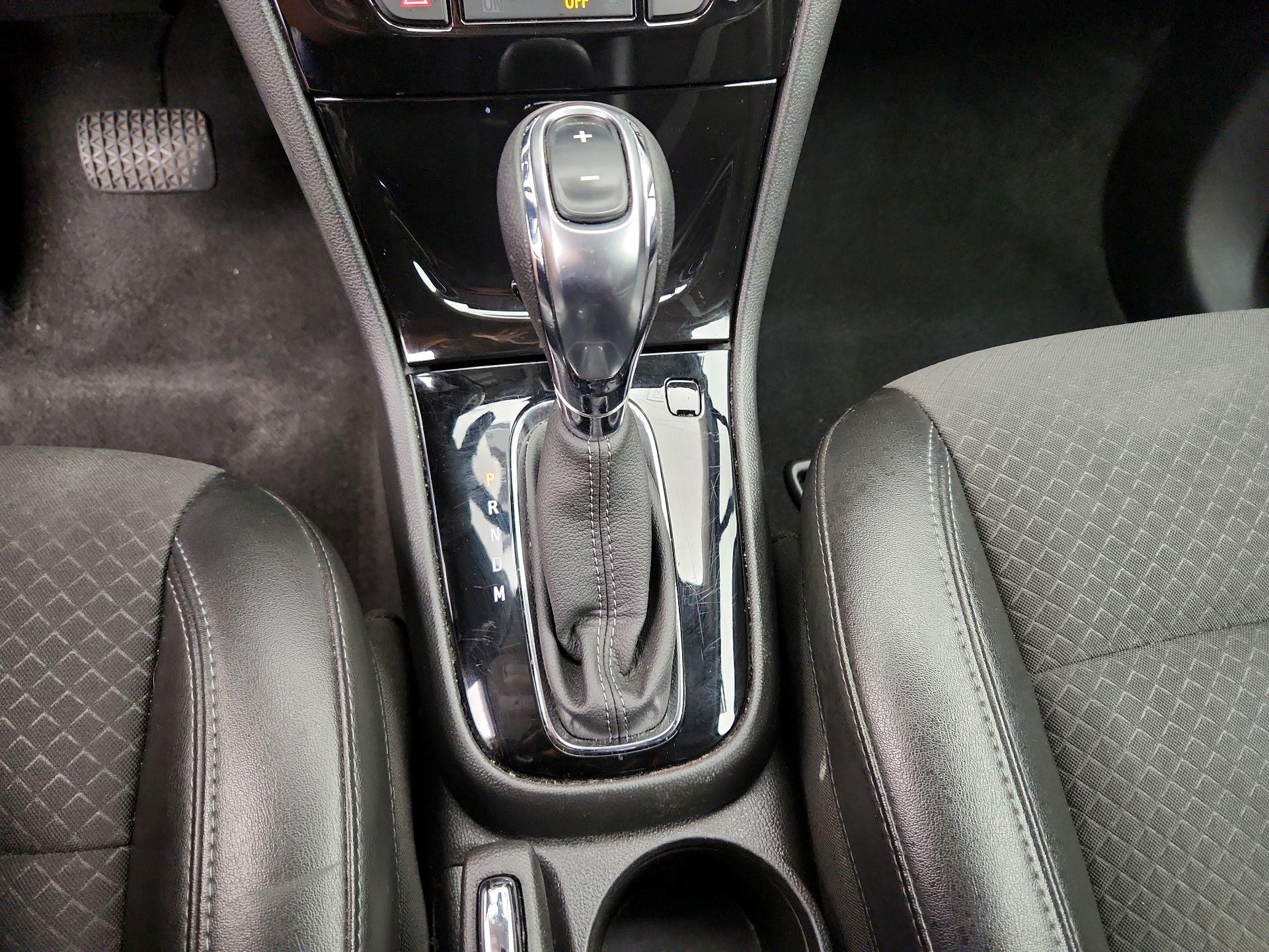 Thumbnail: 2019 Buick Encore - 17