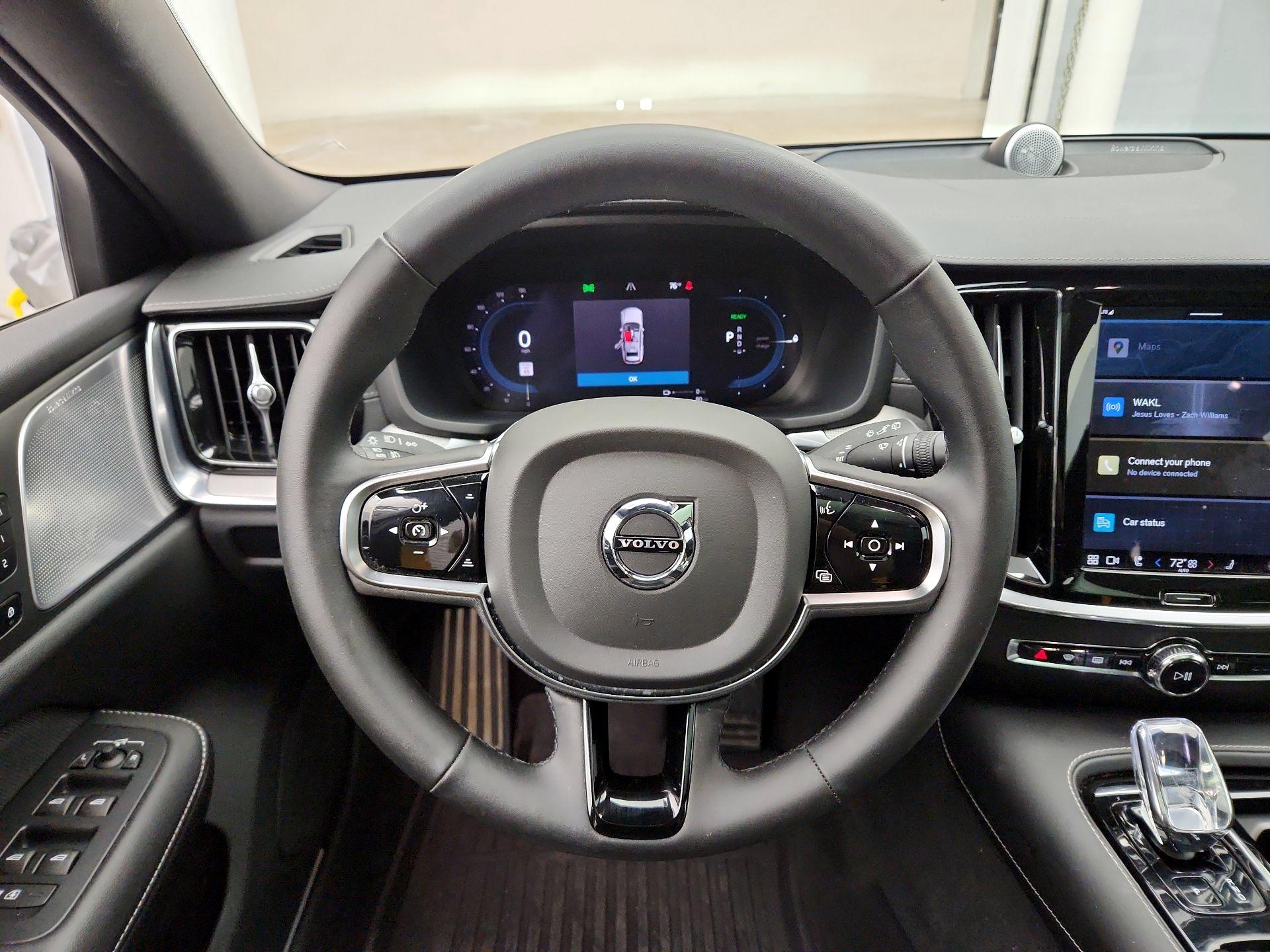 Thumbnail: 2024 Volvo V60 - 10