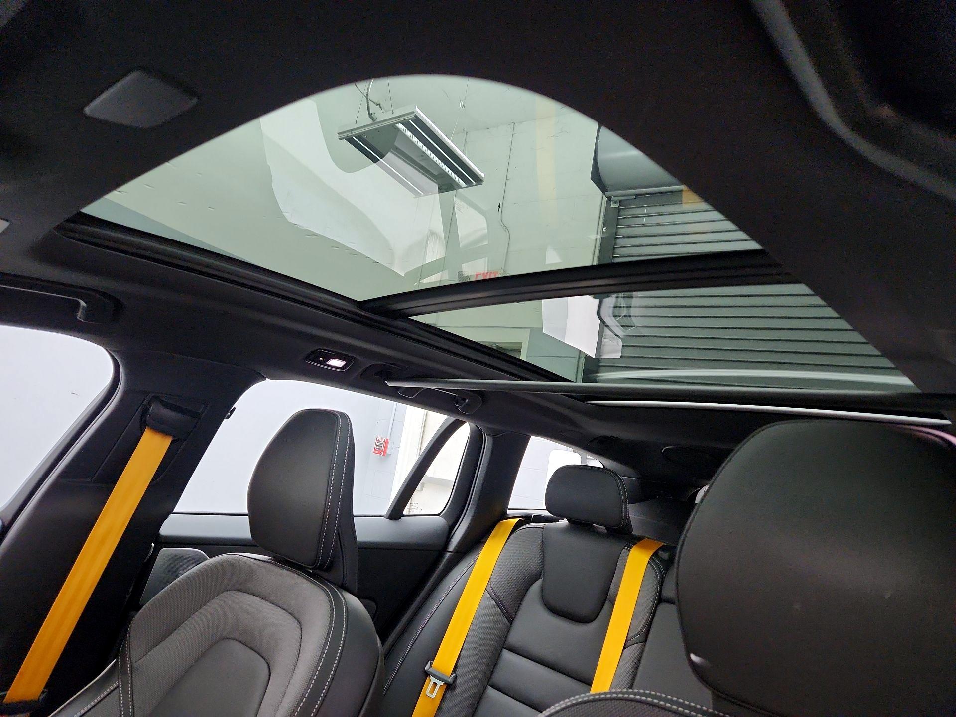 Thumbnail: 2024 Volvo V60 - 20