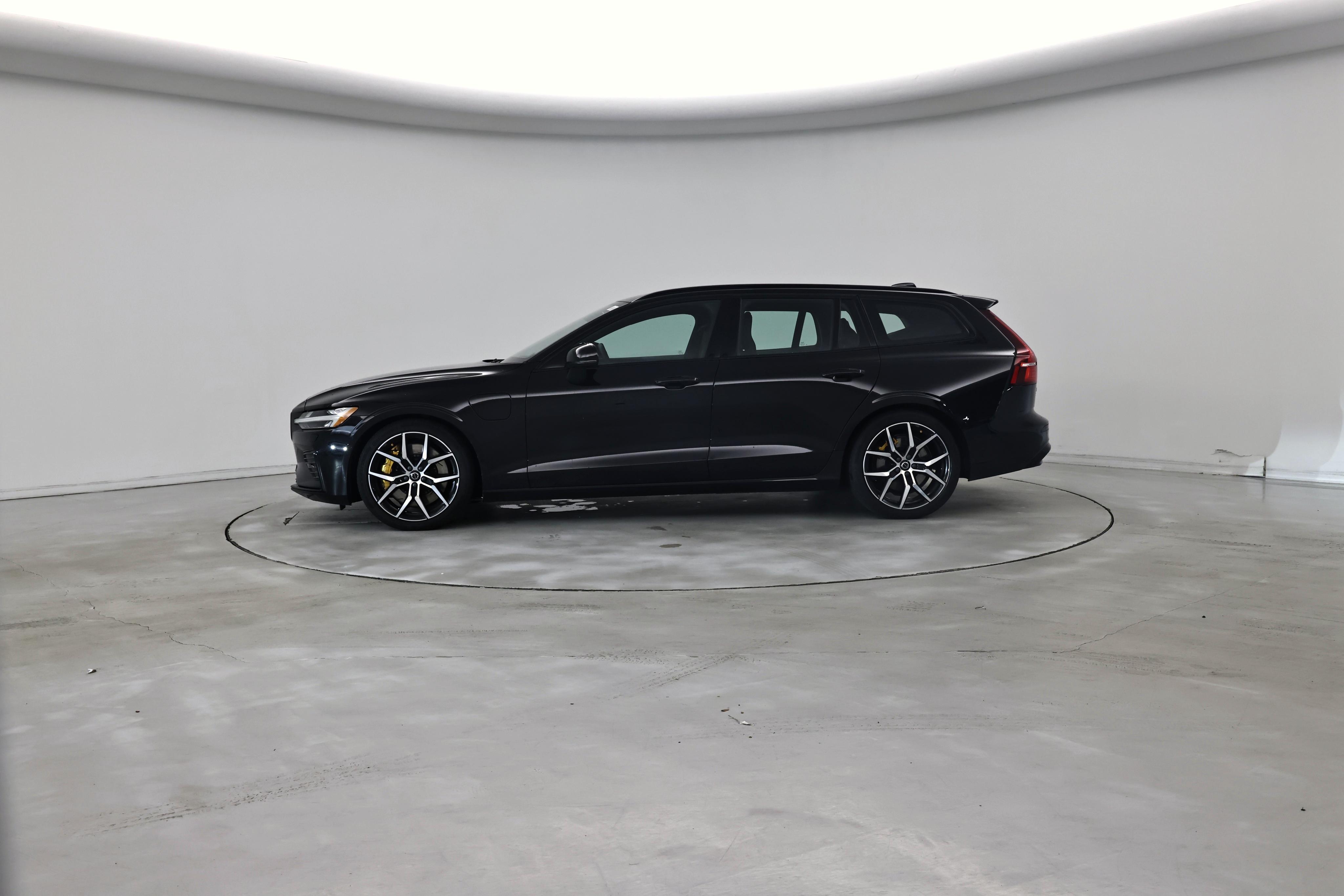 Thumbnail: 2024 Volvo V60 - 3