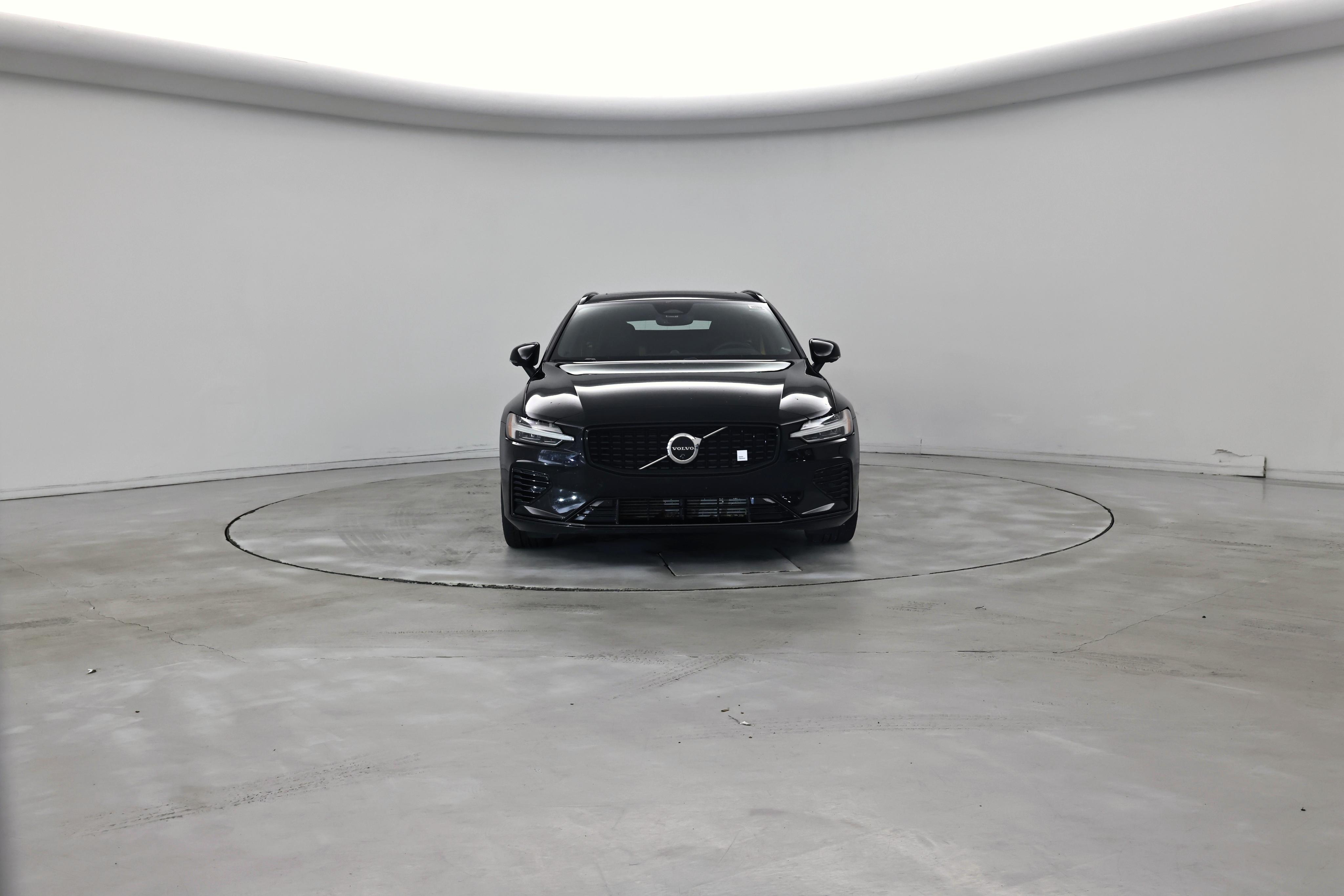 Thumbnail: 2024 Volvo V60 - 5