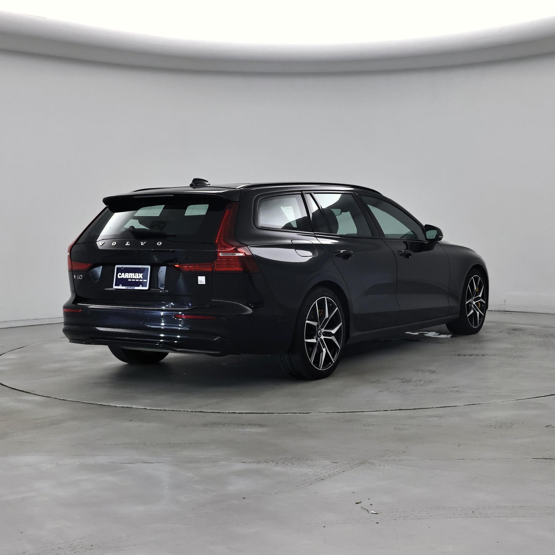 Thumbnail: 2024 Volvo V60 - 8