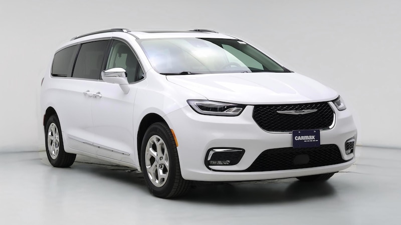 2021 Chrysler Pacifica Limited Hero Image