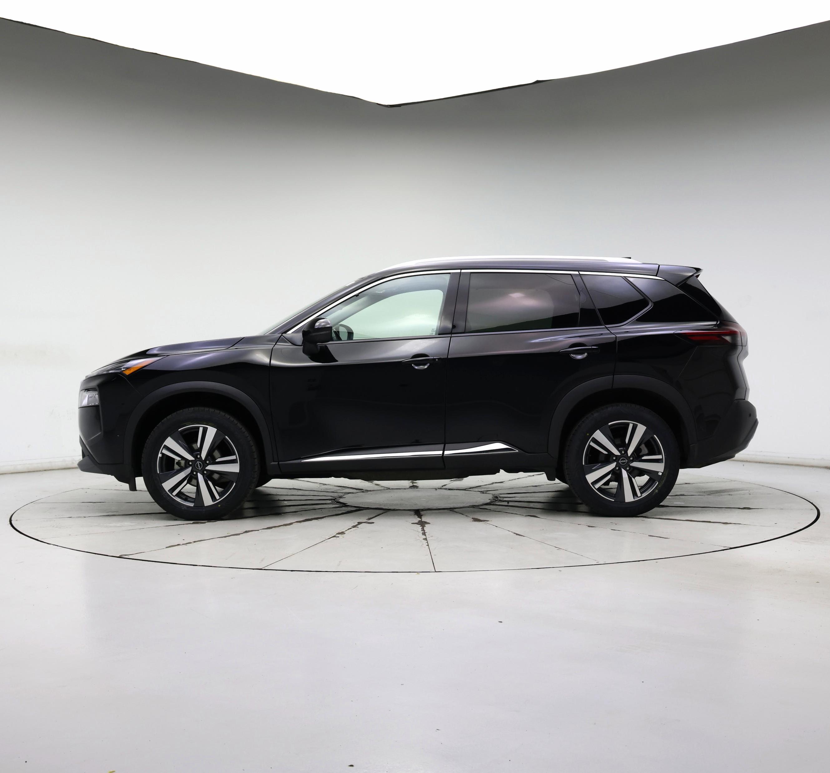 Thumbnail: 2023 Nissan Rogue - 3